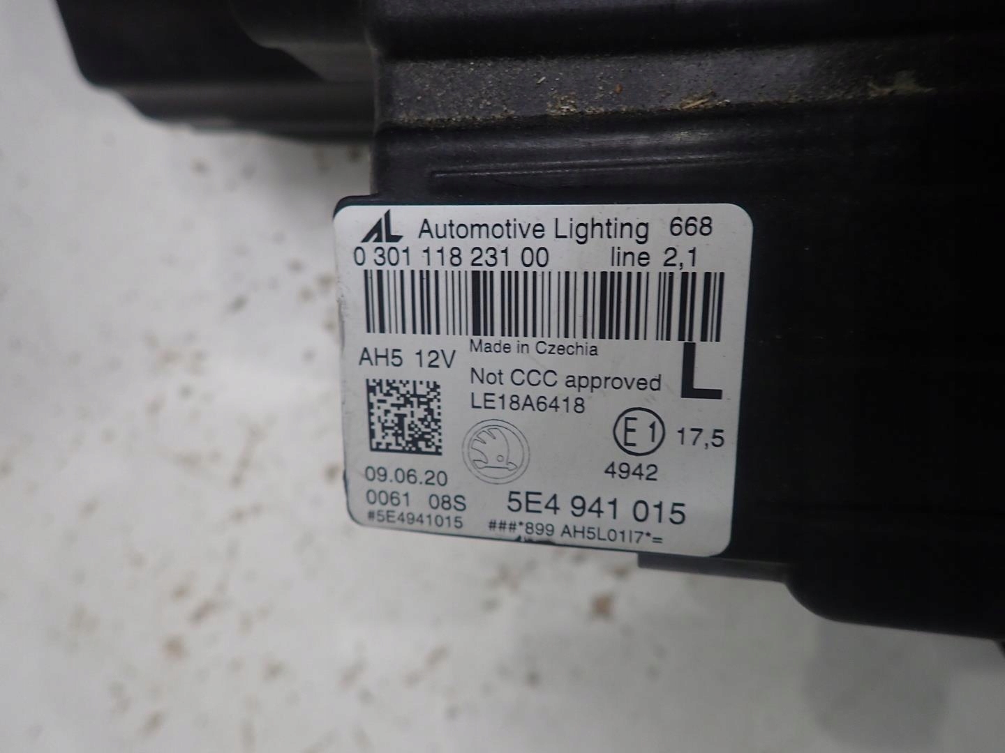 light front left SKODA OCTAVIA IV 2020- FULL LED