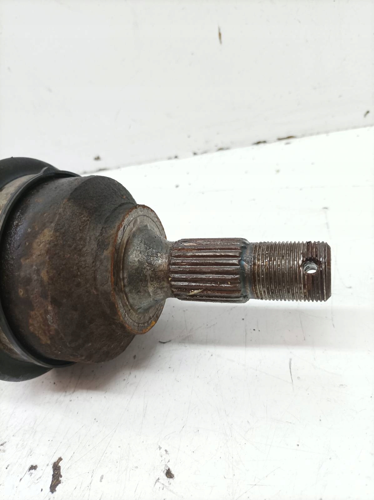 semi-axis left front 1.6 VTI Peugeot 3008 and (2008- )