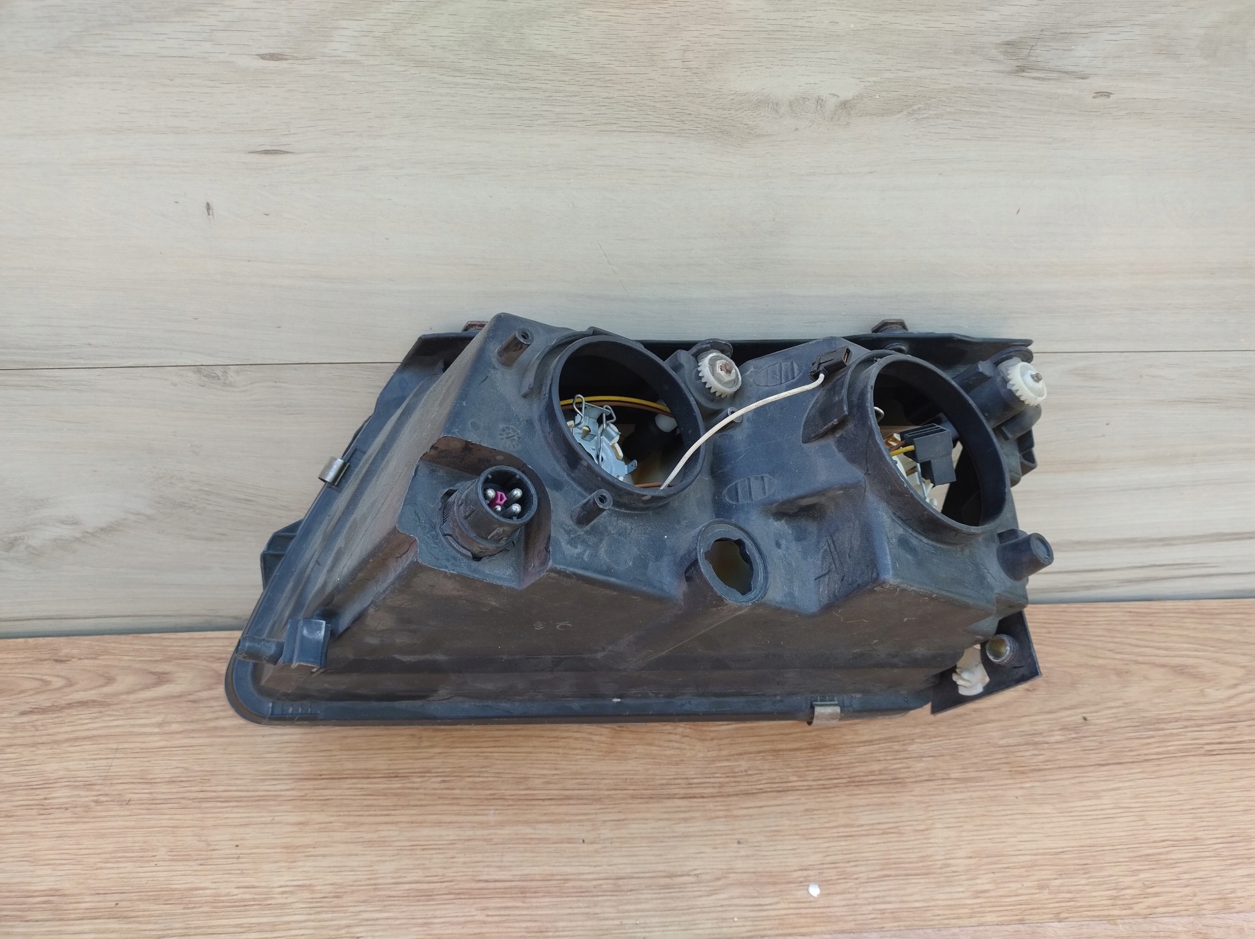 VW PASSAT B5 95-00 ROK 4PIN right light front 3B0941020 1134BJR