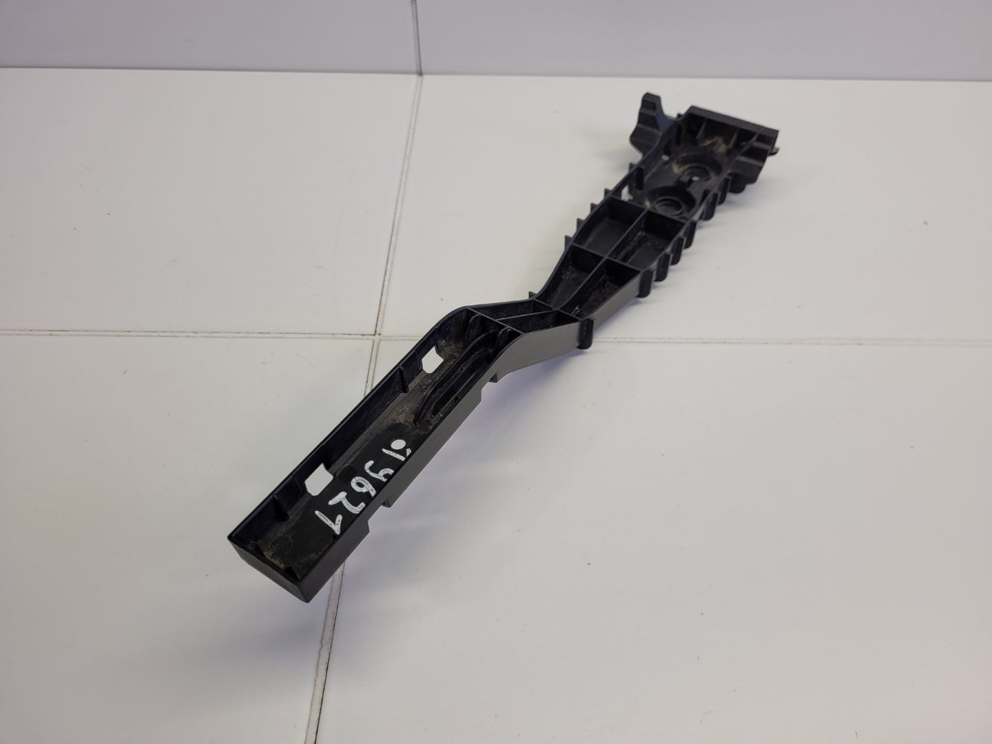 Support plaque Radiateur Ford Kuga 2 2016 GV4B-8472-AA