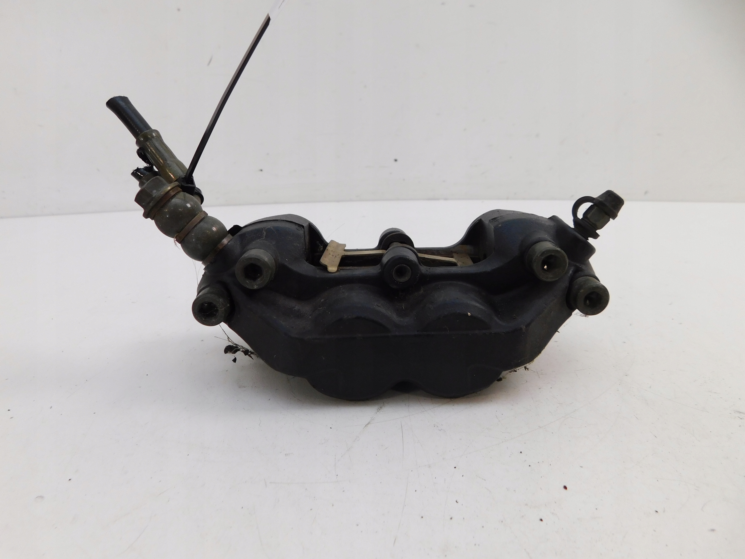 YAMASAKI SR 50 ТОРМОЗНОЙ СУППОРТ ПЕРЕДНИЙ ПРАВЫЙ