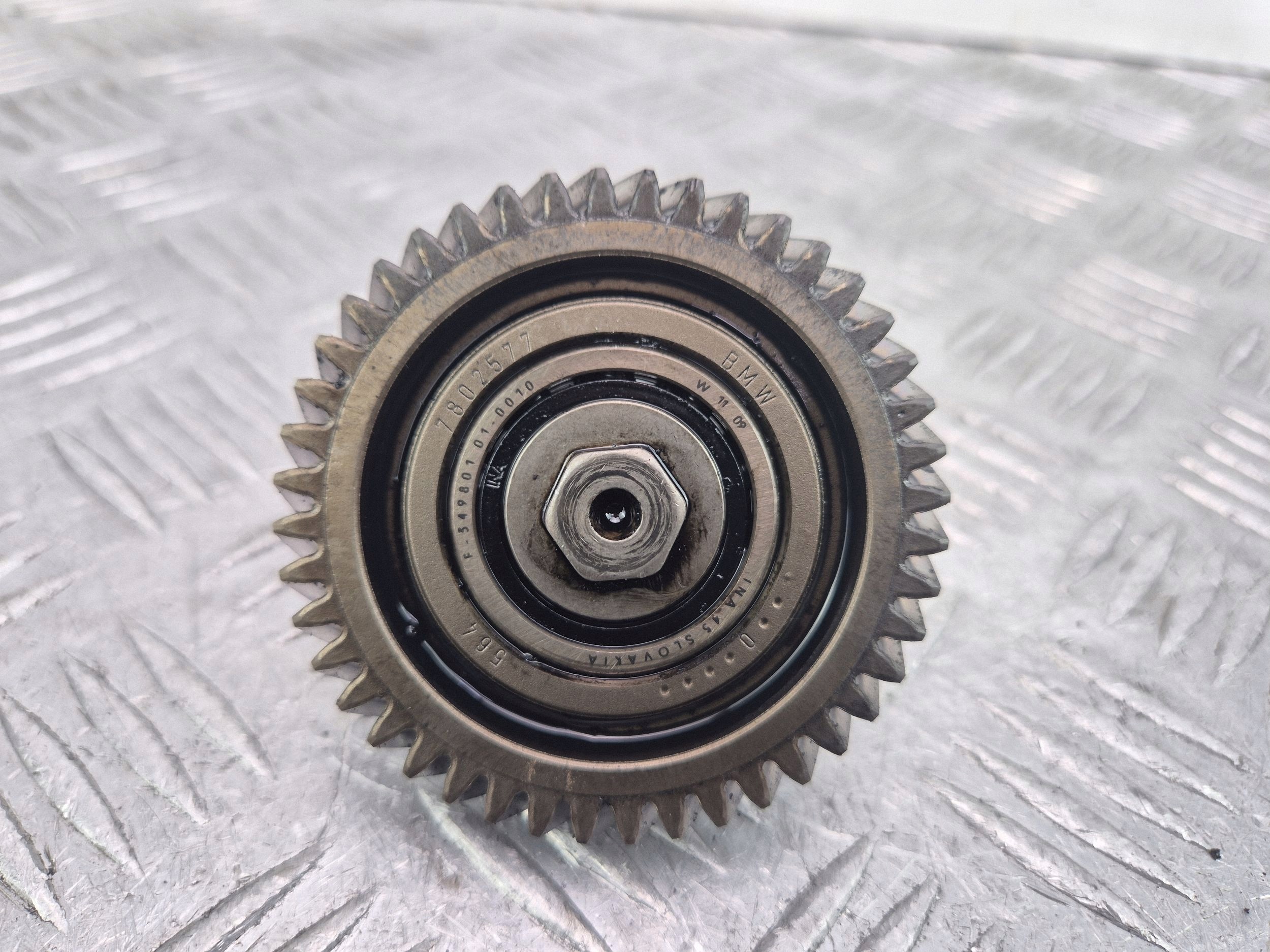 roue zebate lancucha de la distribution BMW 3 E90 E91 320d 7802577 N47D20A