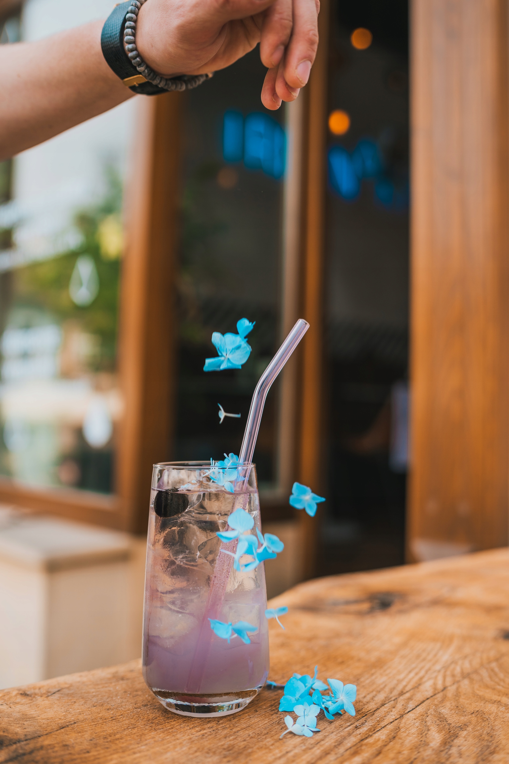 WIELORAZOWE SZKLANE 7 SŁOMKI RURKI PICIA CZYŚCIK Producent Vialli Design