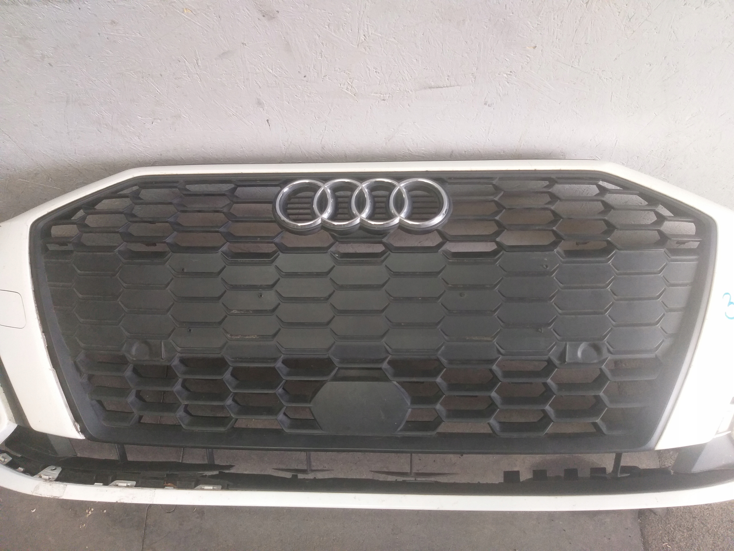 nárazník předek AUDI A3 8Y 20