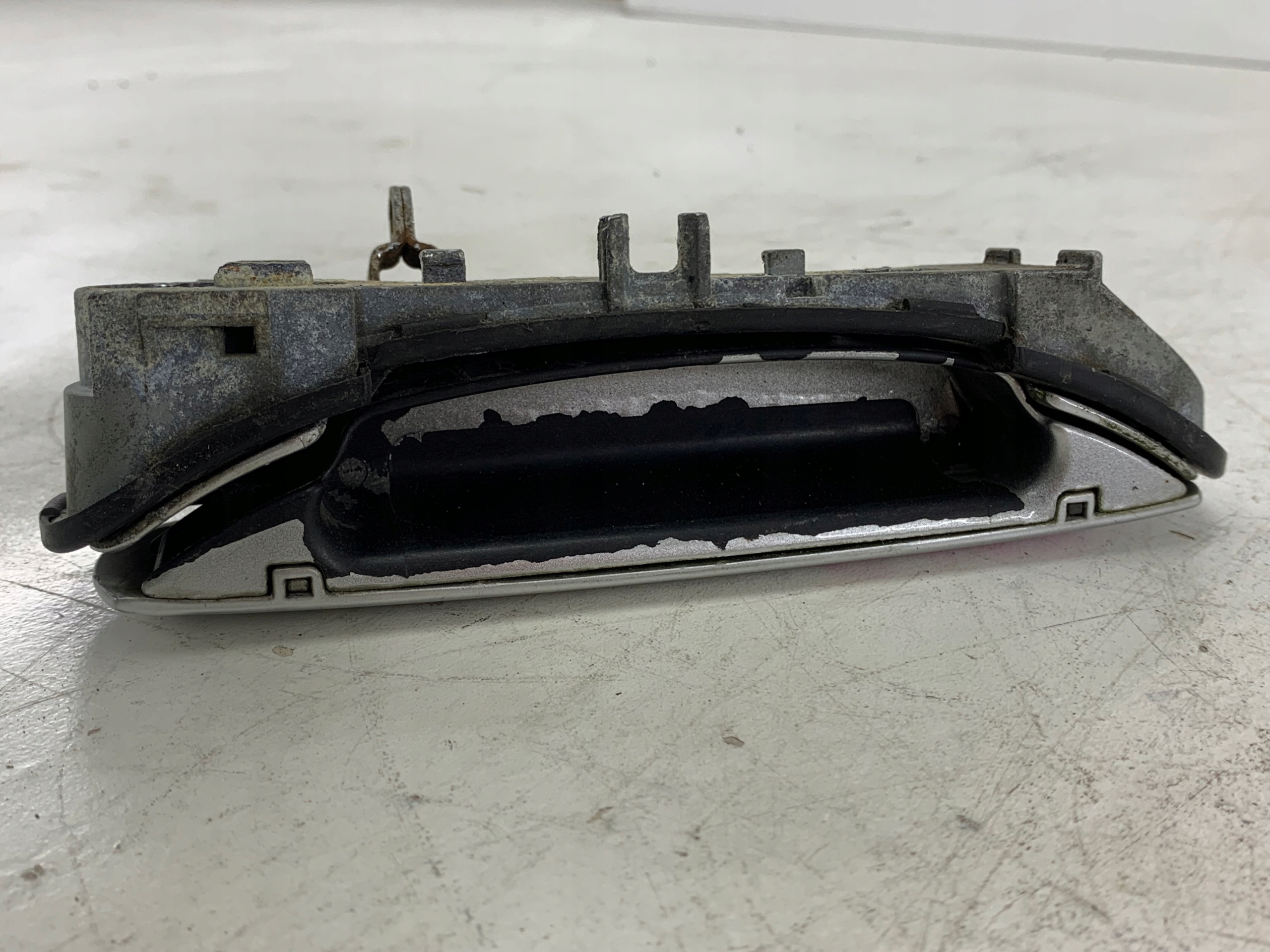 AUDI A6 C6 handle exterior left rear part LY7W