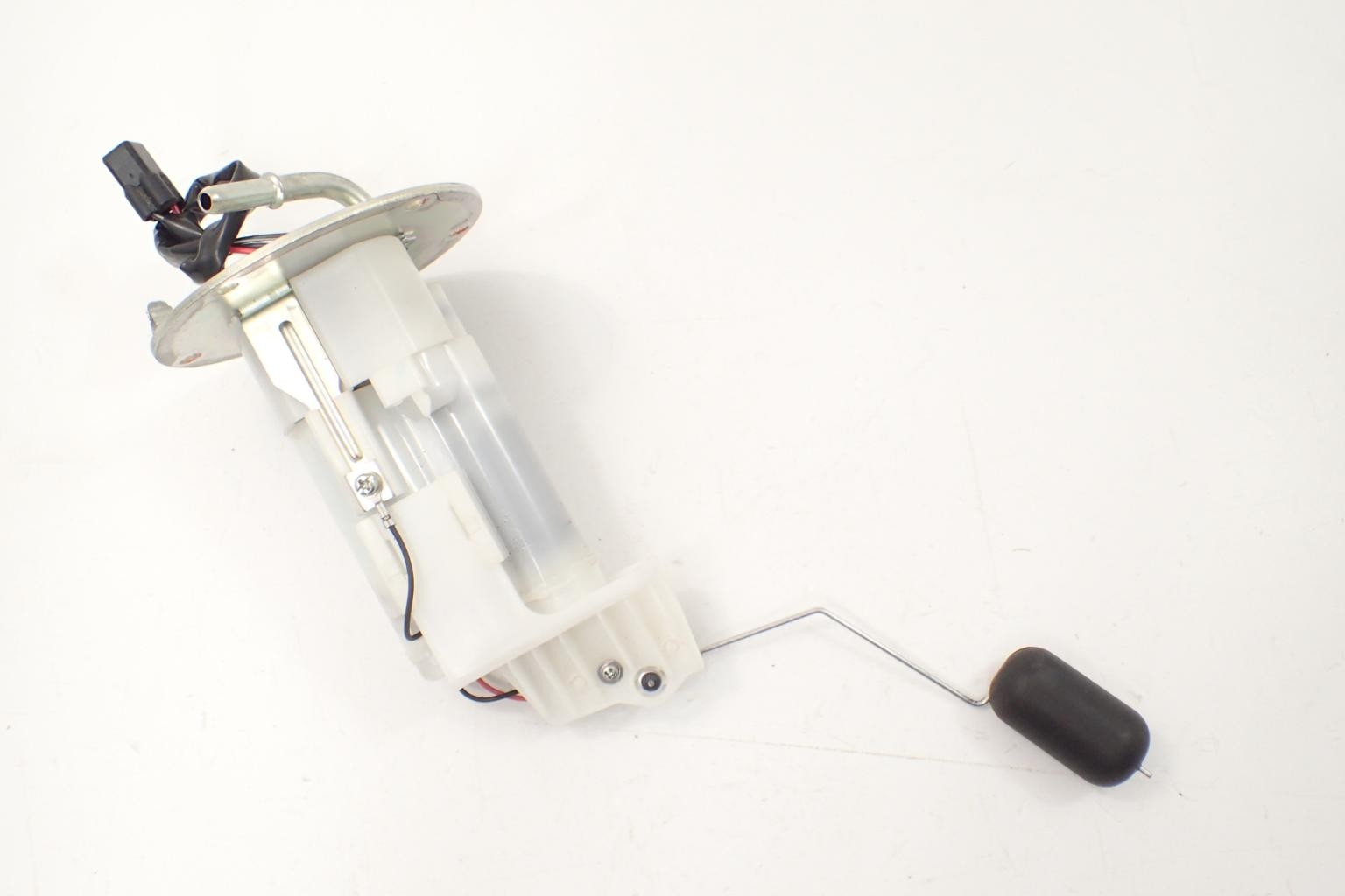 130909 - Kawasaki Z650 20-топливный насос