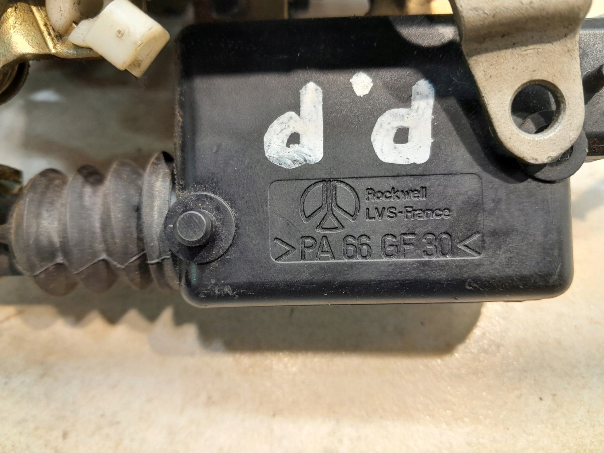 lock door right front IVECO DAILY III