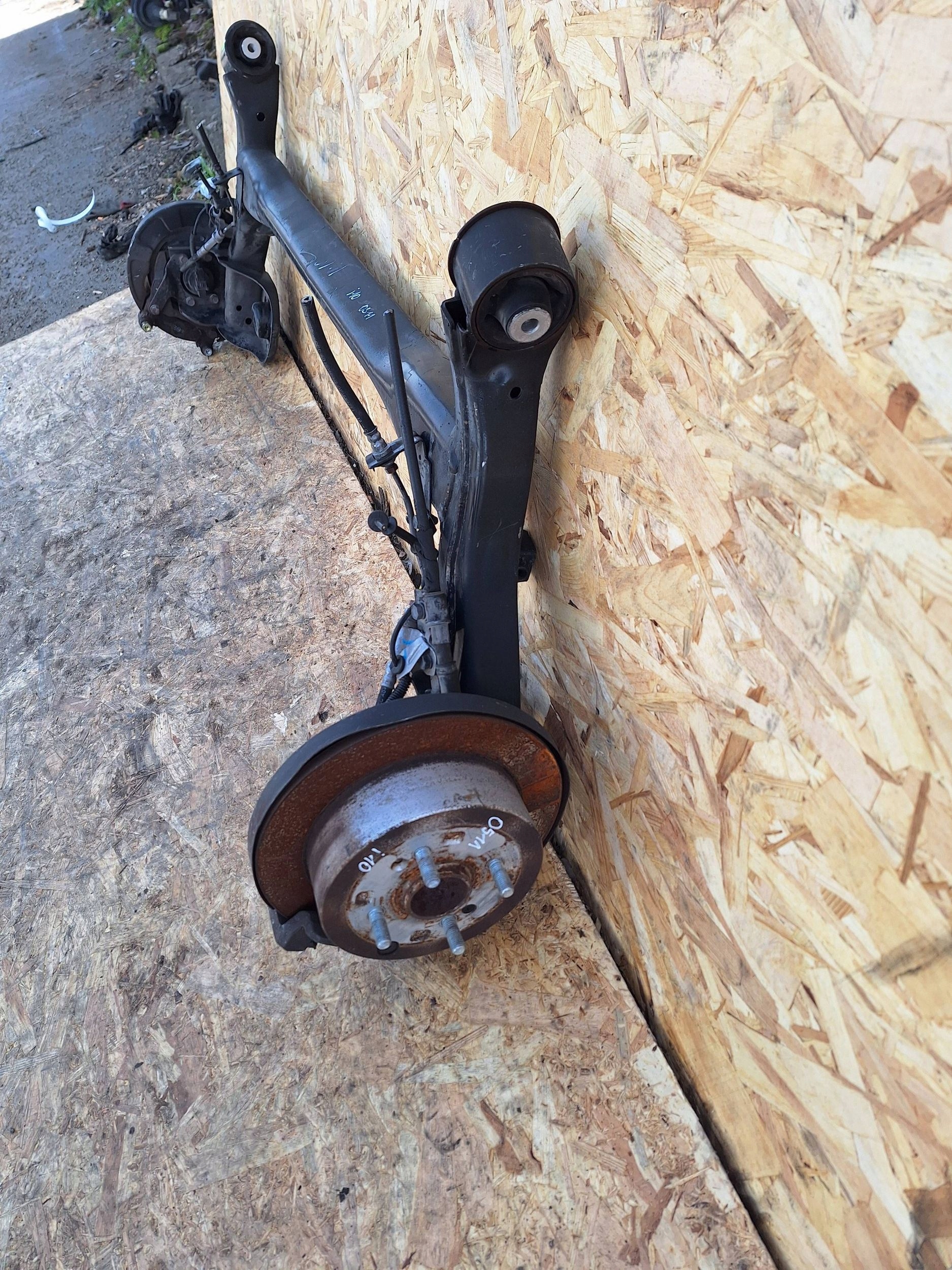 axis rear part suspension beam HYUNDAI i10 and 07-13 discs