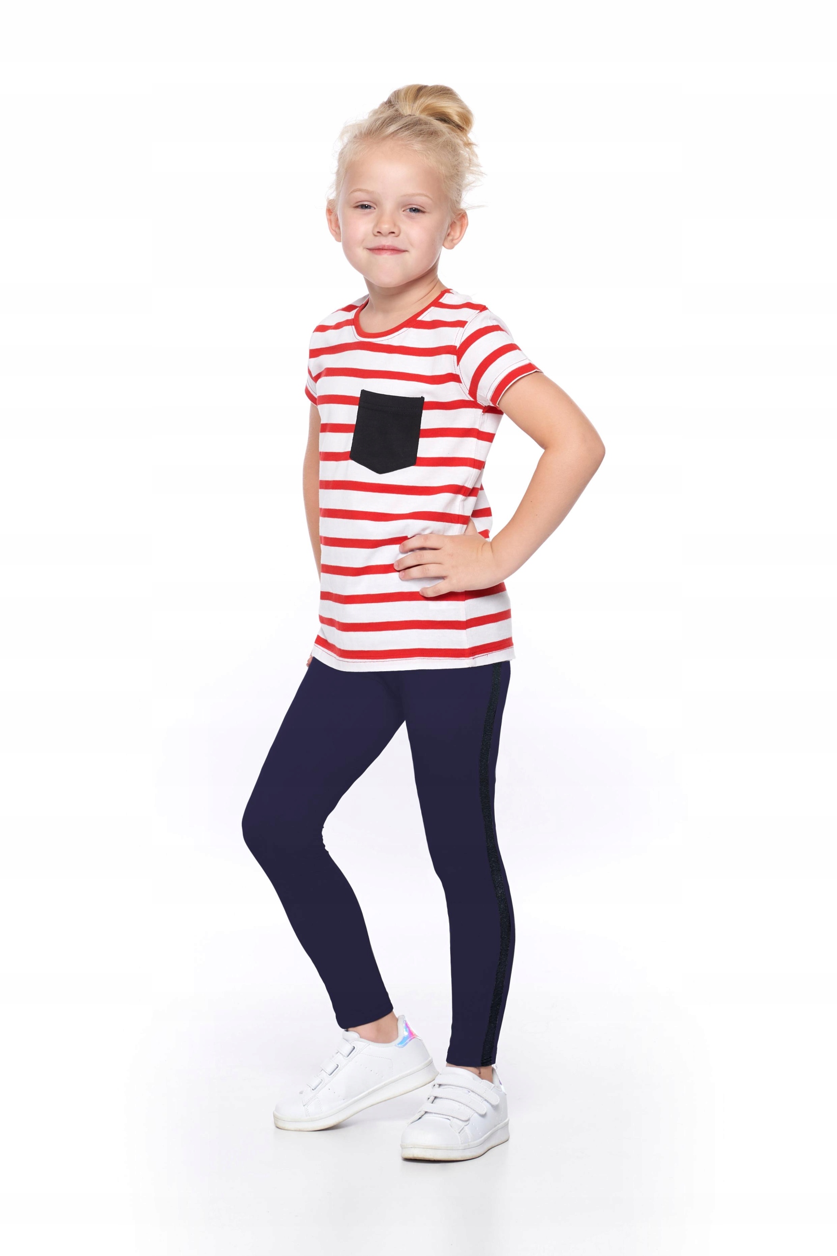 

Legginsy Młodzieżowe Z Lampasem Moraj gdz1400-026