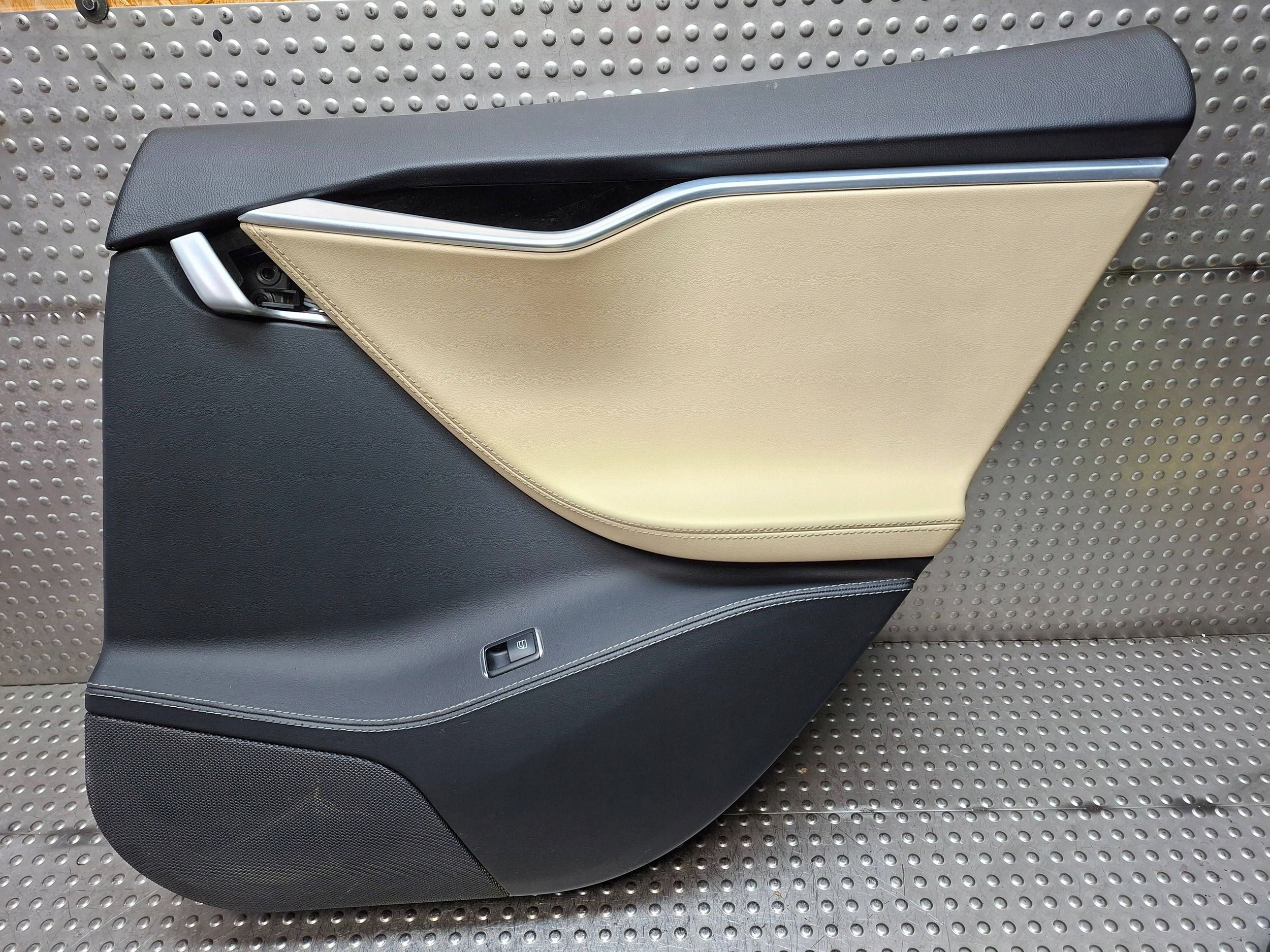 upholstery door side rear part right TESLA MODEL S LIFT 16-21 EU