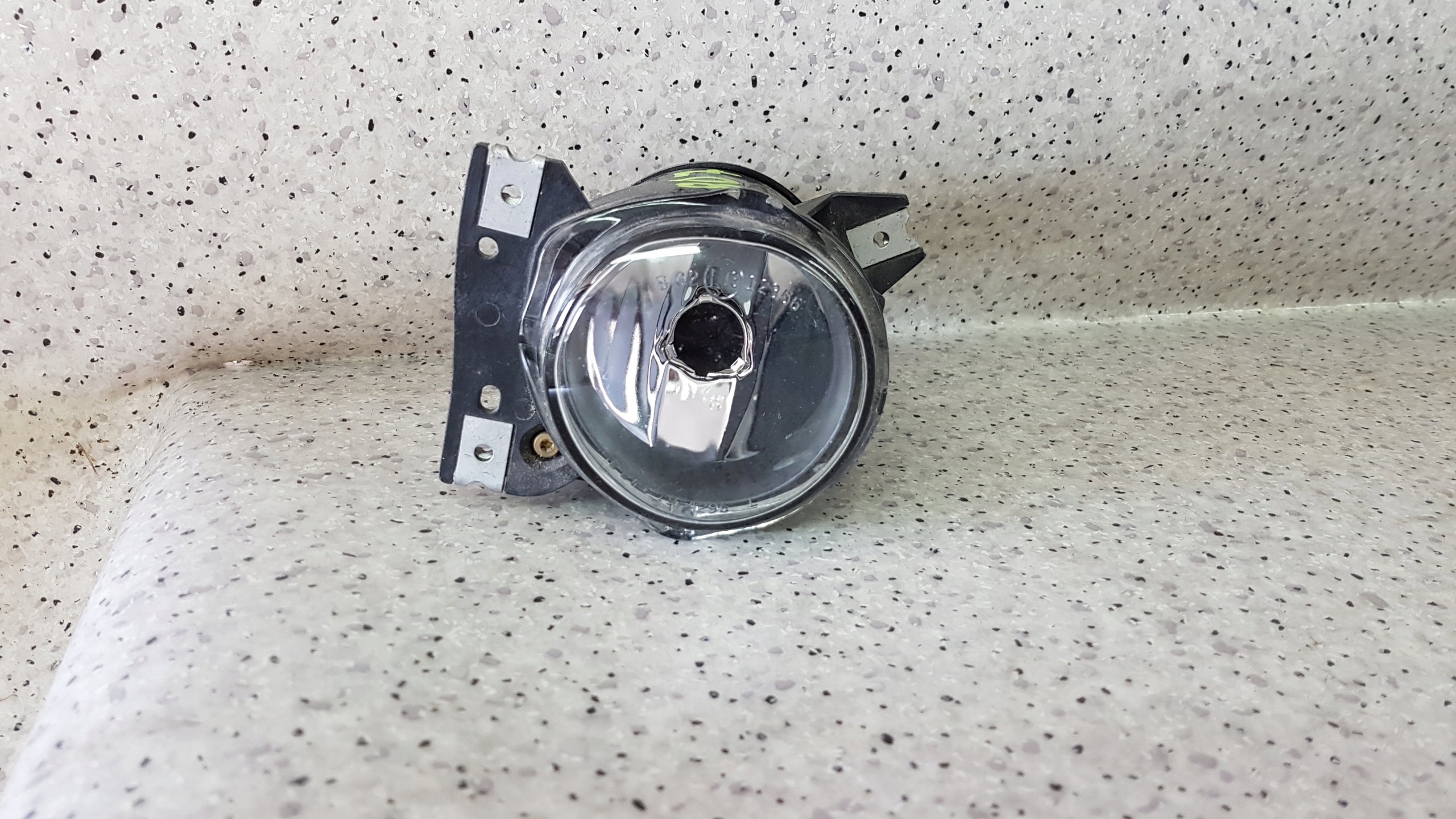 FORD GALAXY 2000 - left fog light D 9807