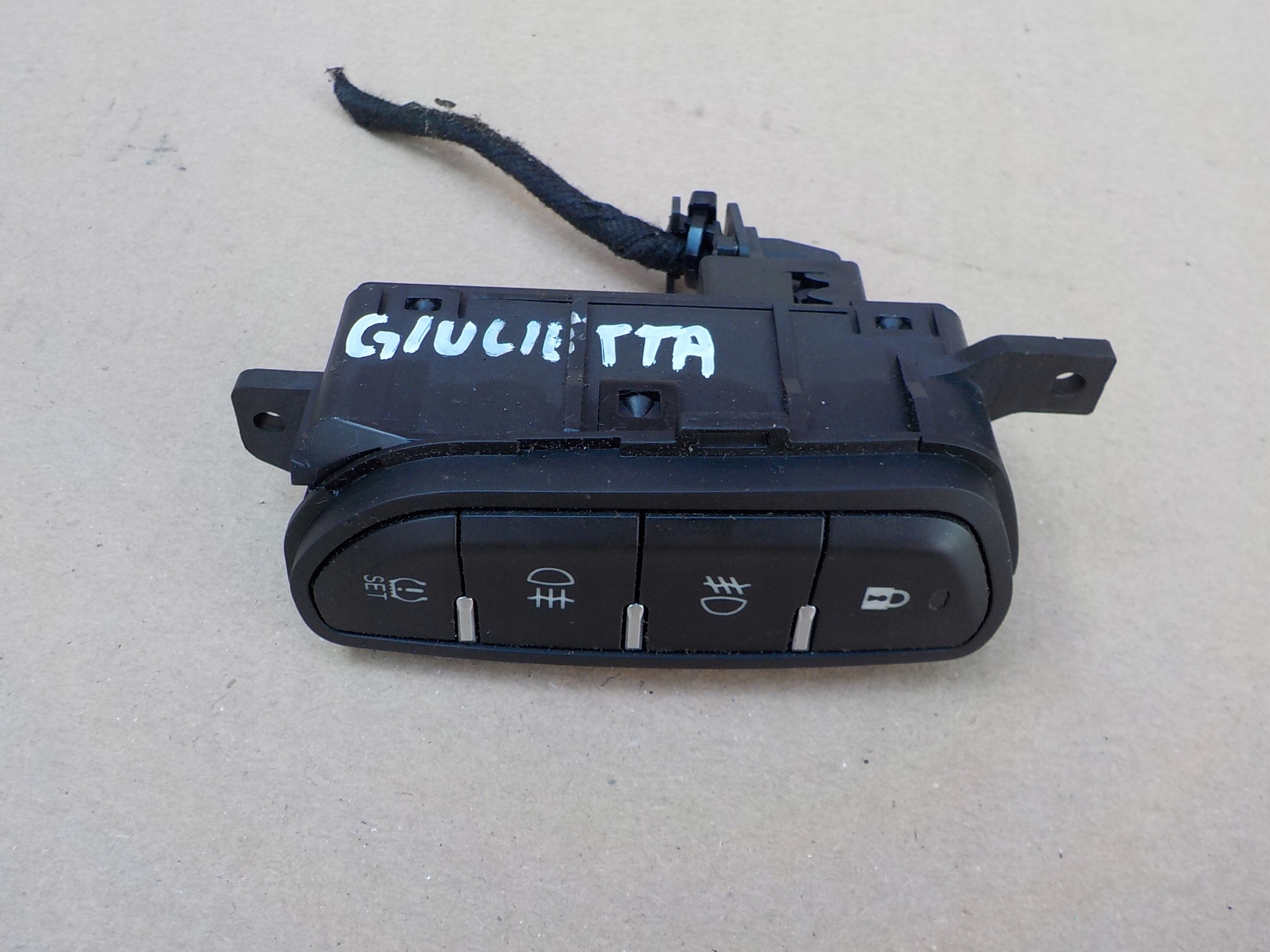 light switch alfa romeo giulietta 2013r