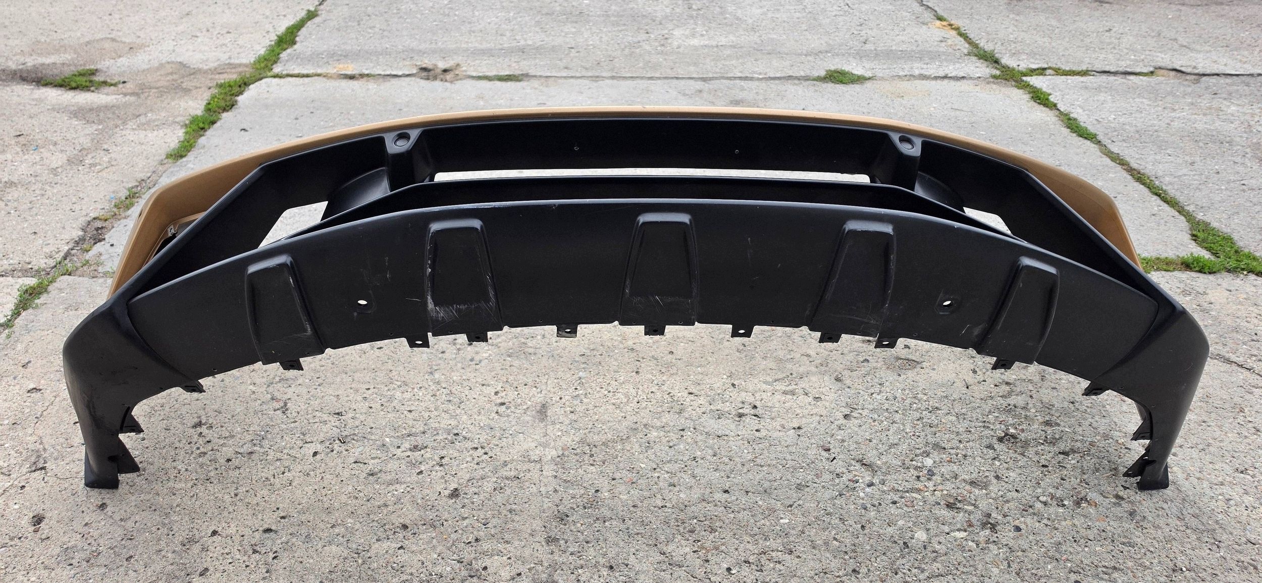 Lamborghini LP Huracan Sterrato 4t0807103a front bumper