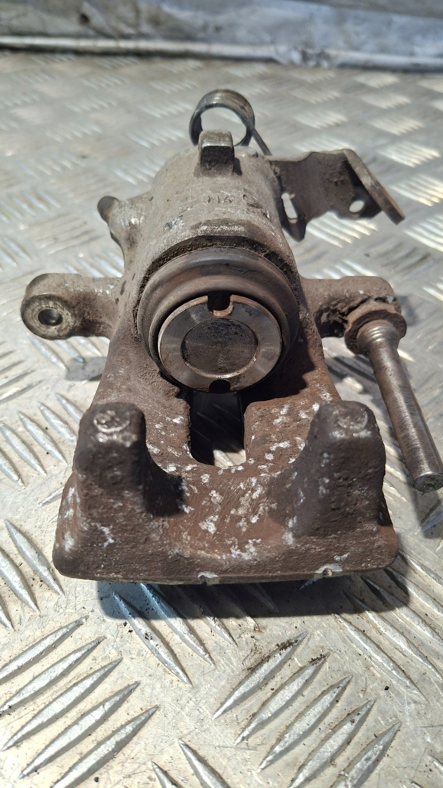 caliper brake right rear part OPEL ASTRA H 1.7CDTI