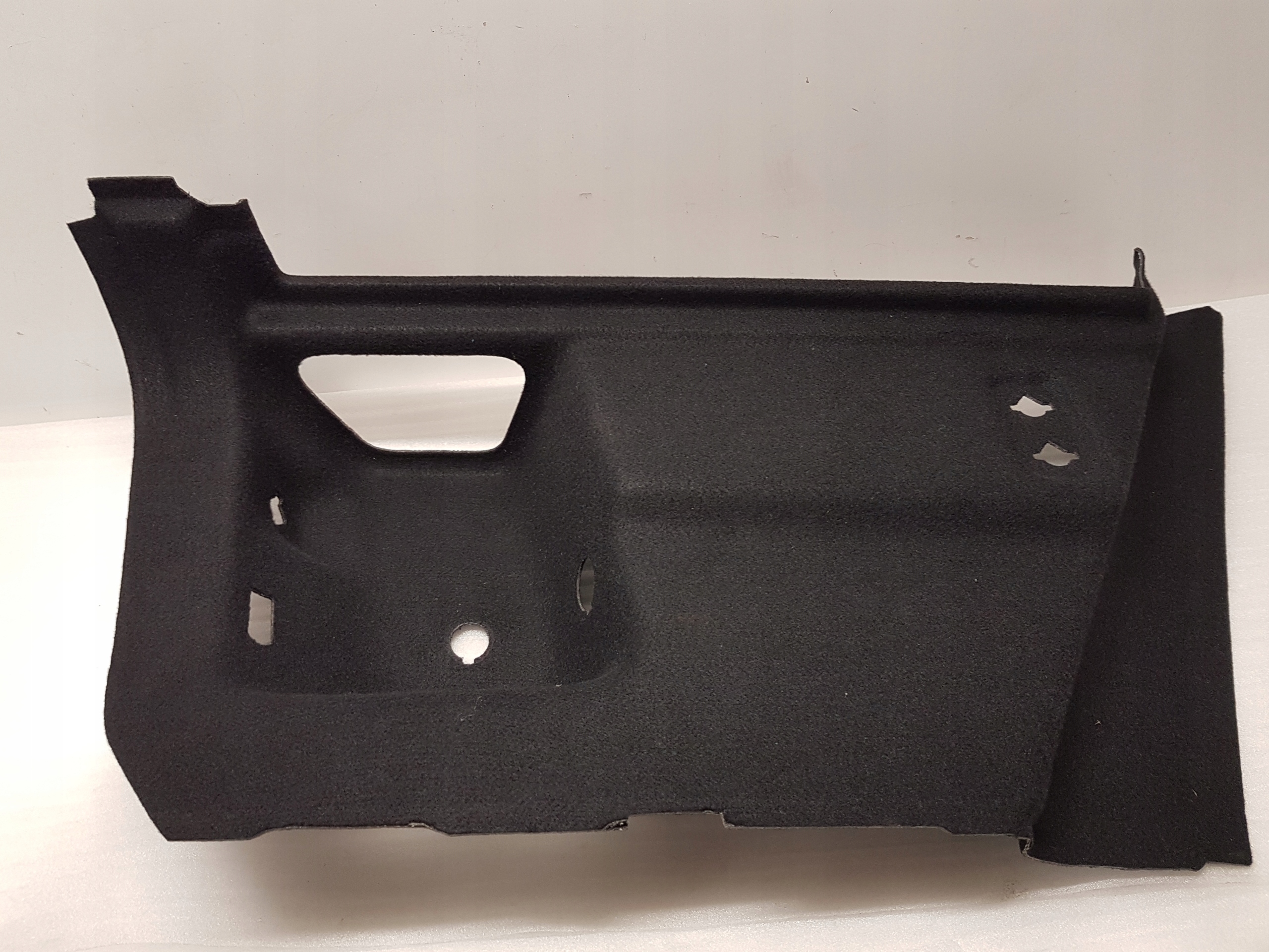side upholstery boot right rear part BMW 2 U06 9418702