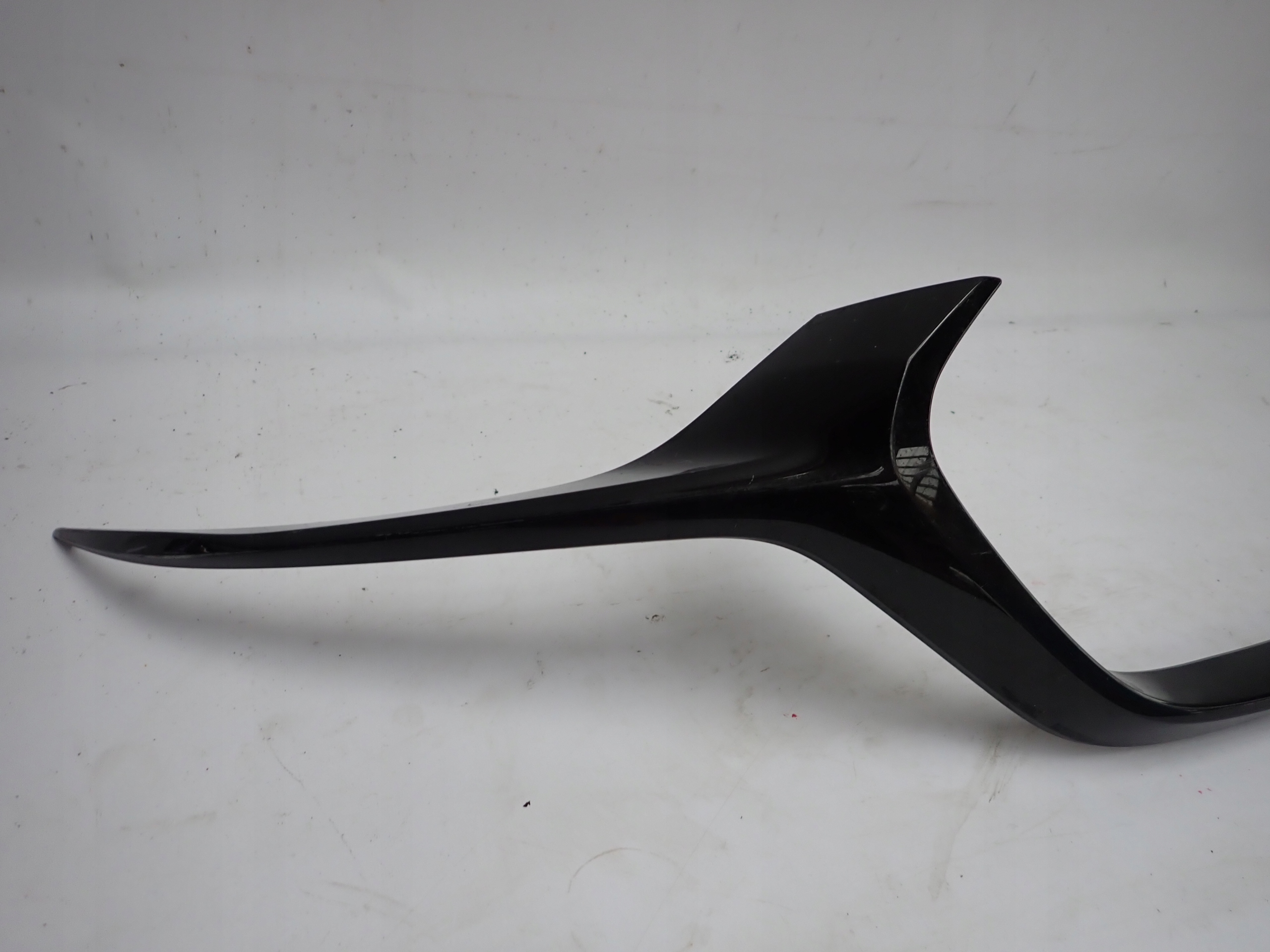 moulding grille GRILLA right front MAZDA 3 19- BCKN-50761