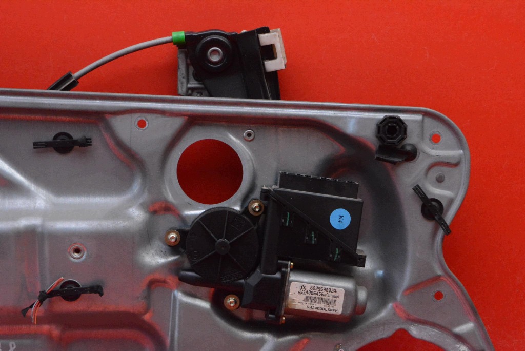 window regulator left front EU 6Q0837751 VW POLO 4 IV 9N 5D HB 01-05