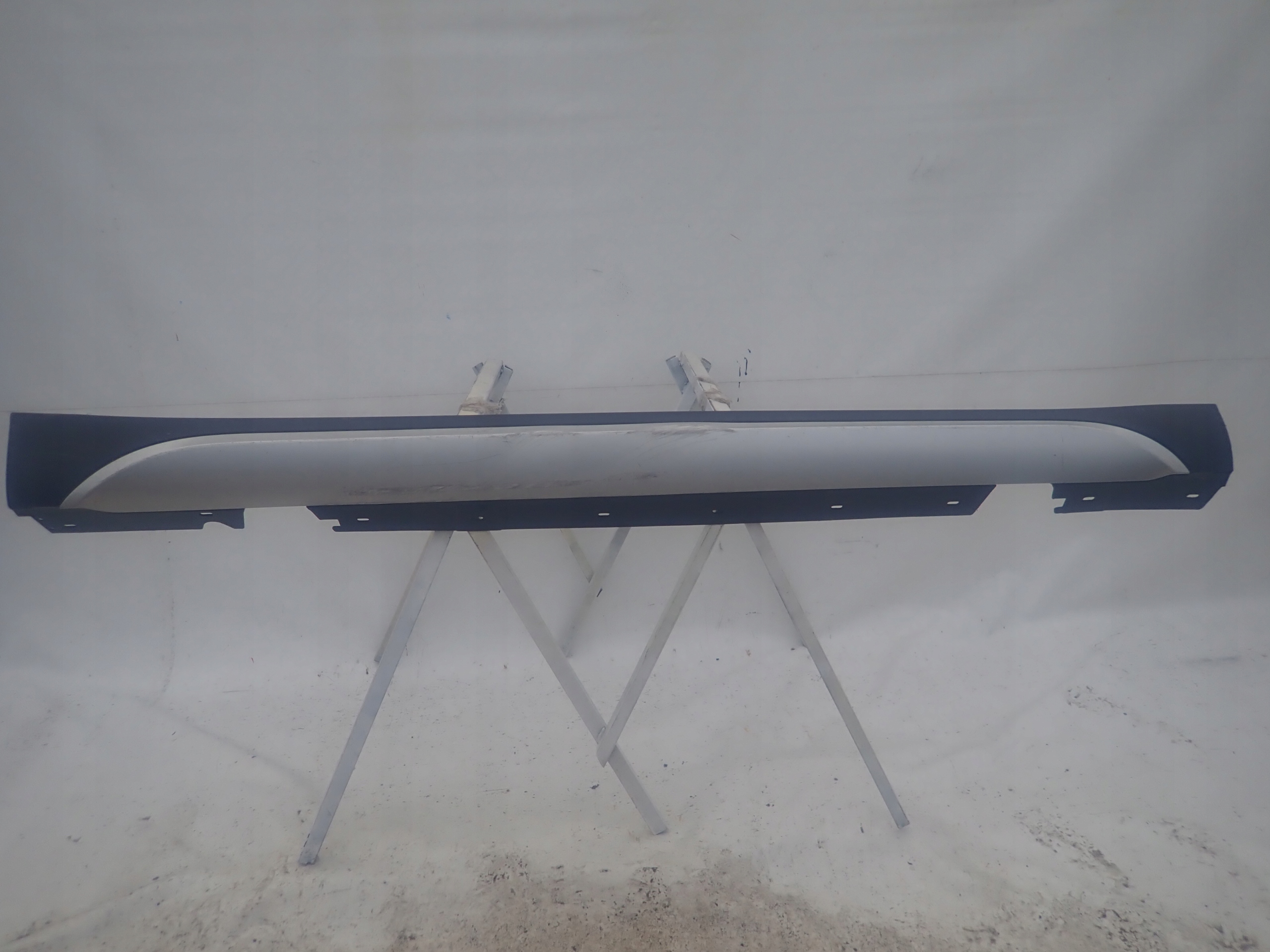 BMW X1 E84 X-LINE threshold right moulding threshold right