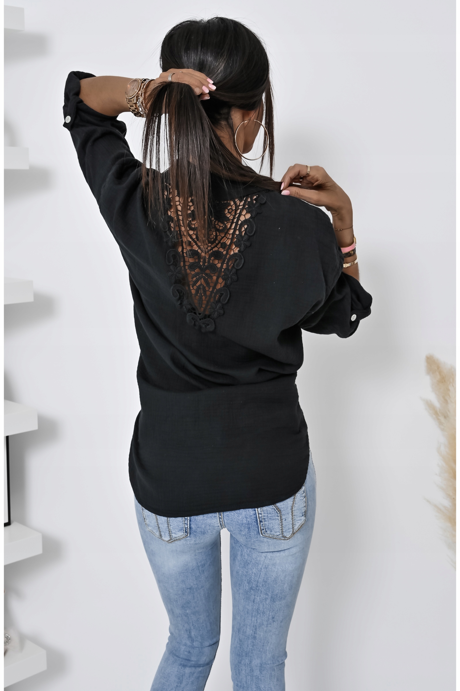 REWELACYJNA WIOSENNA KOSZULA Z KORONKĄ SAINTE! WZ.2 Model SAINTE