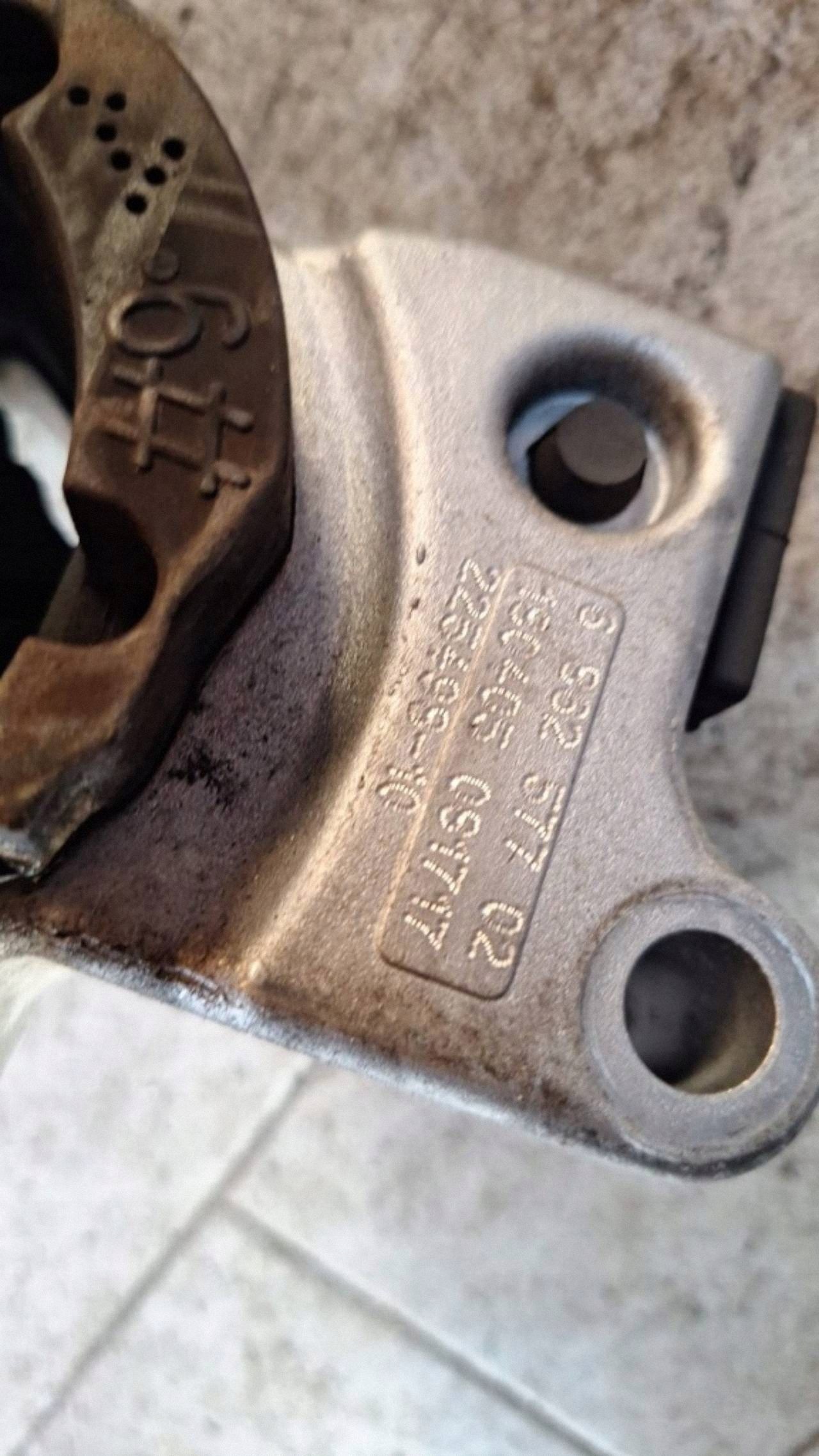 gearbox mount BMW 5 G30 G31 G38 6862577