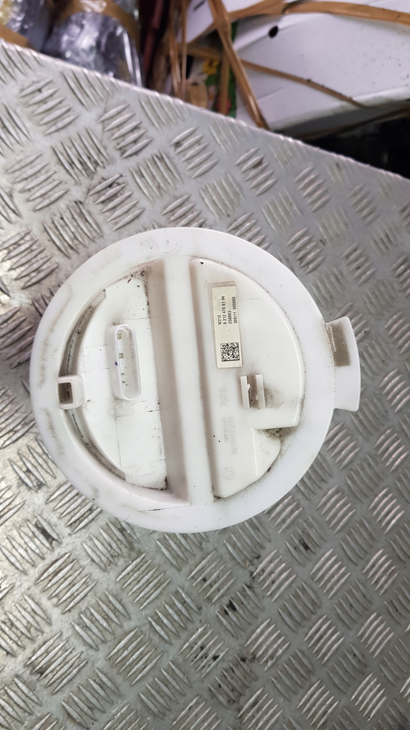 MERCEDES W212 2.2 CDI feed pump A2124700194