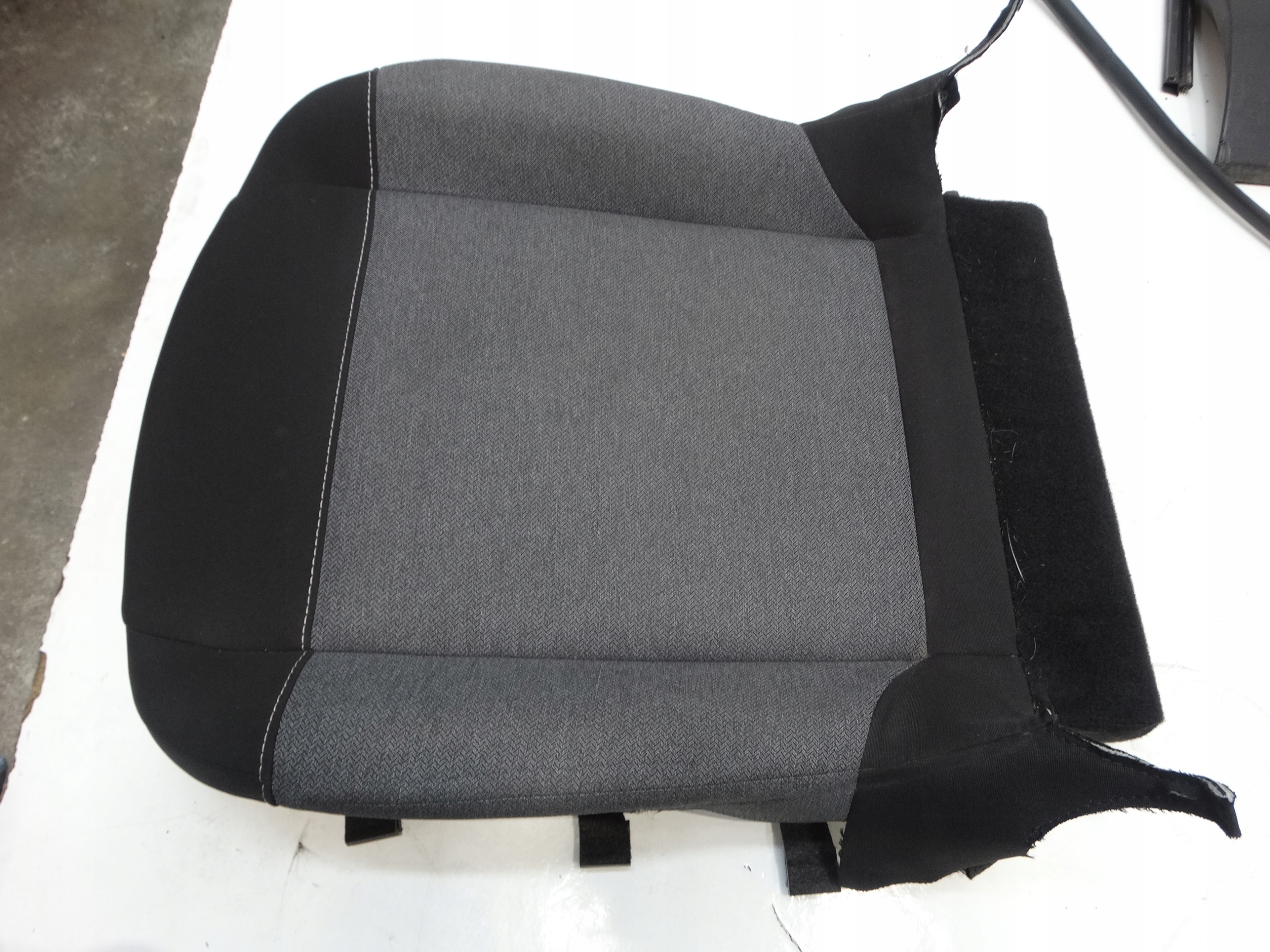SIEDZISKO side seat left front CITROEN C4 III 2020R.