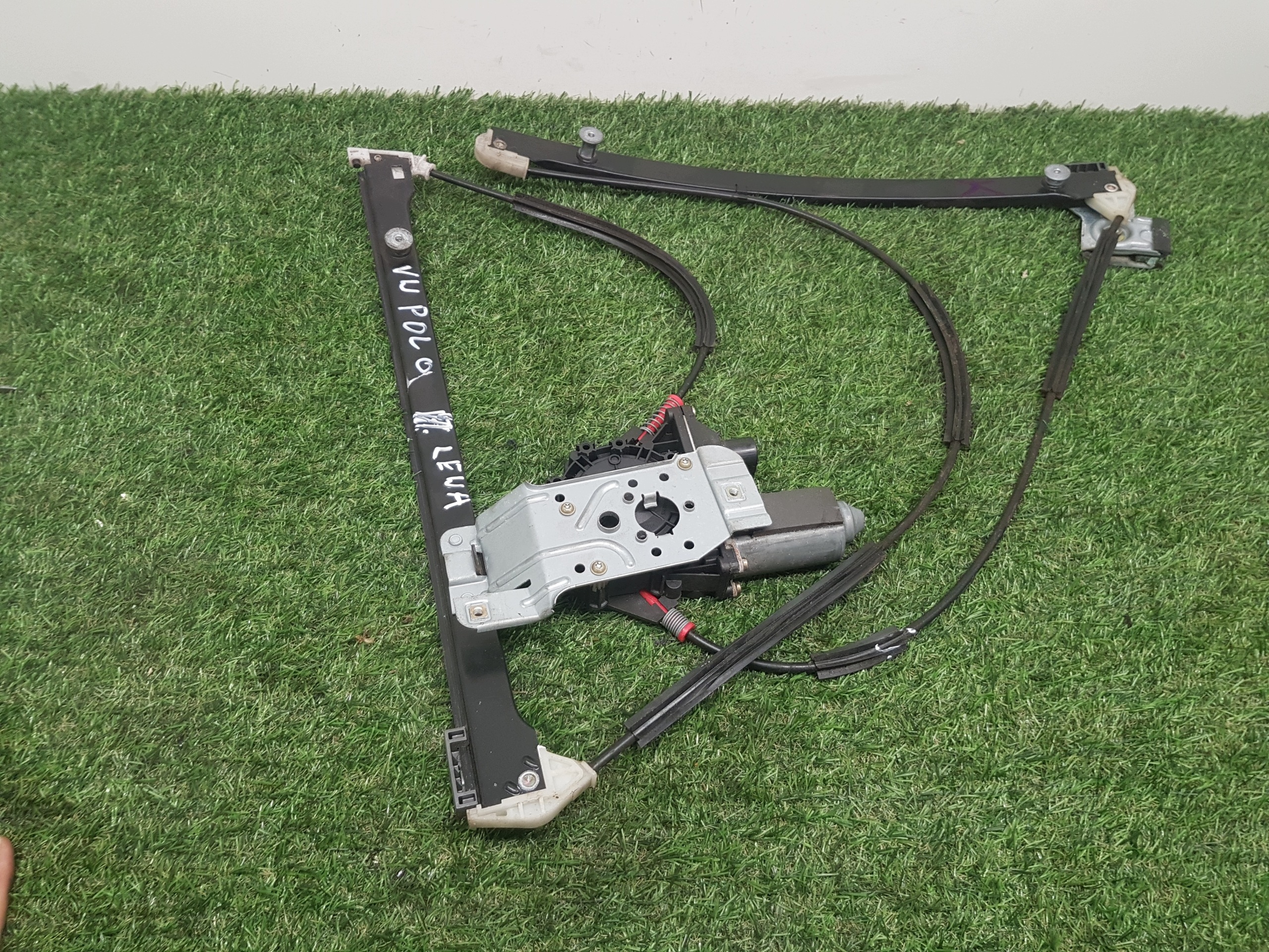 ELE mechanism windows left front VOLKSWAGEN POLO 3 6N3959801D