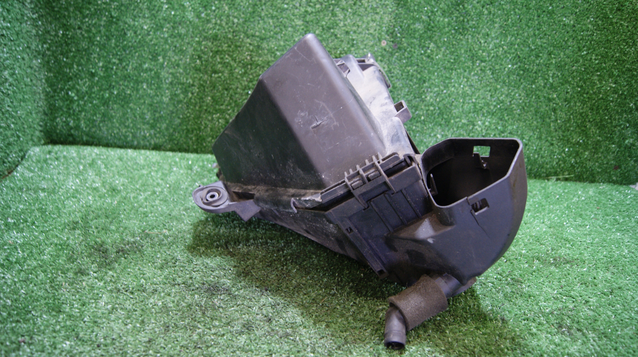SCATOLA FILTRO BMW E88 AD7797460080