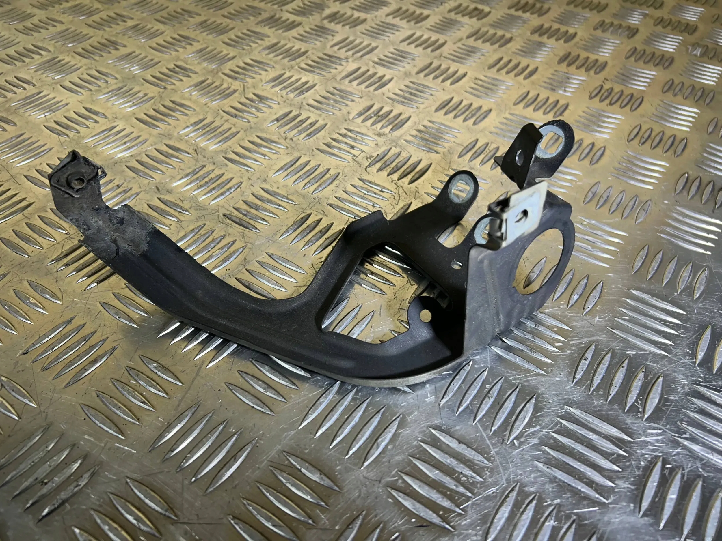Poignée / Support plaque Aile Avant BMW 5 F10 F11