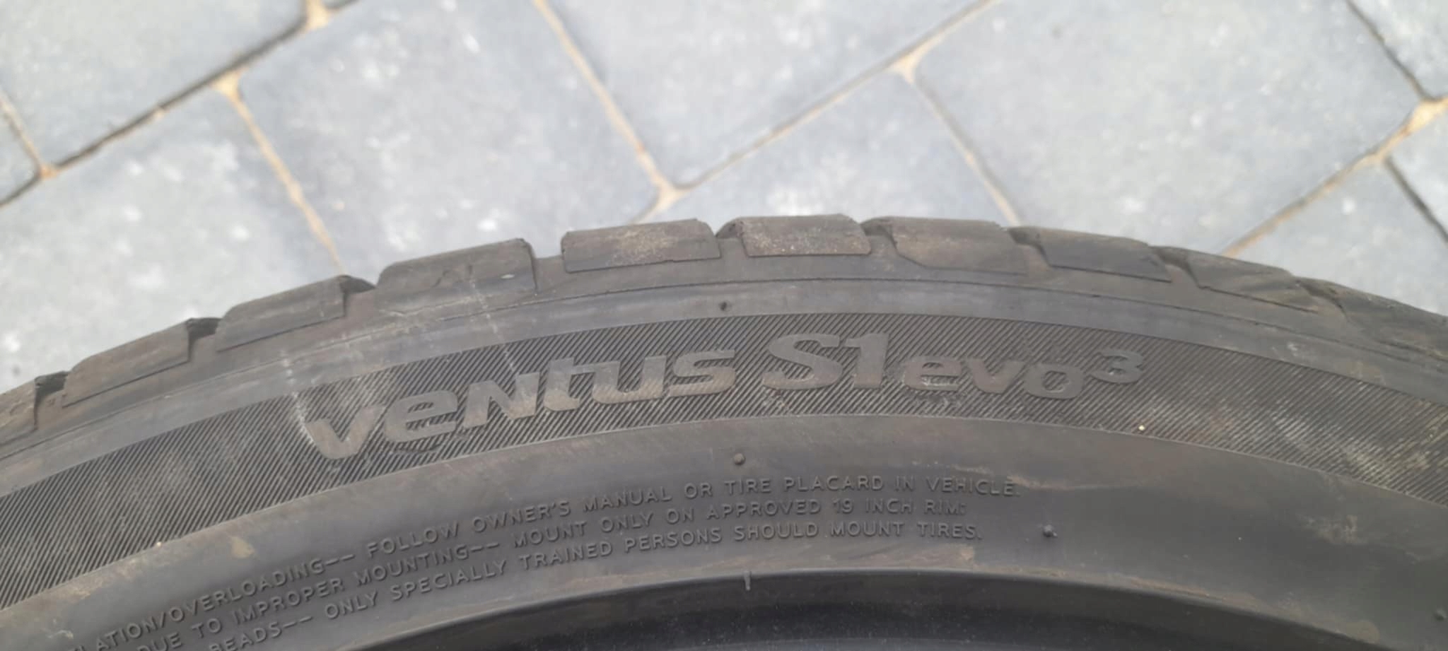 HANKOOK VENTUS S1 EVO 3 245/40R19 98Y XL