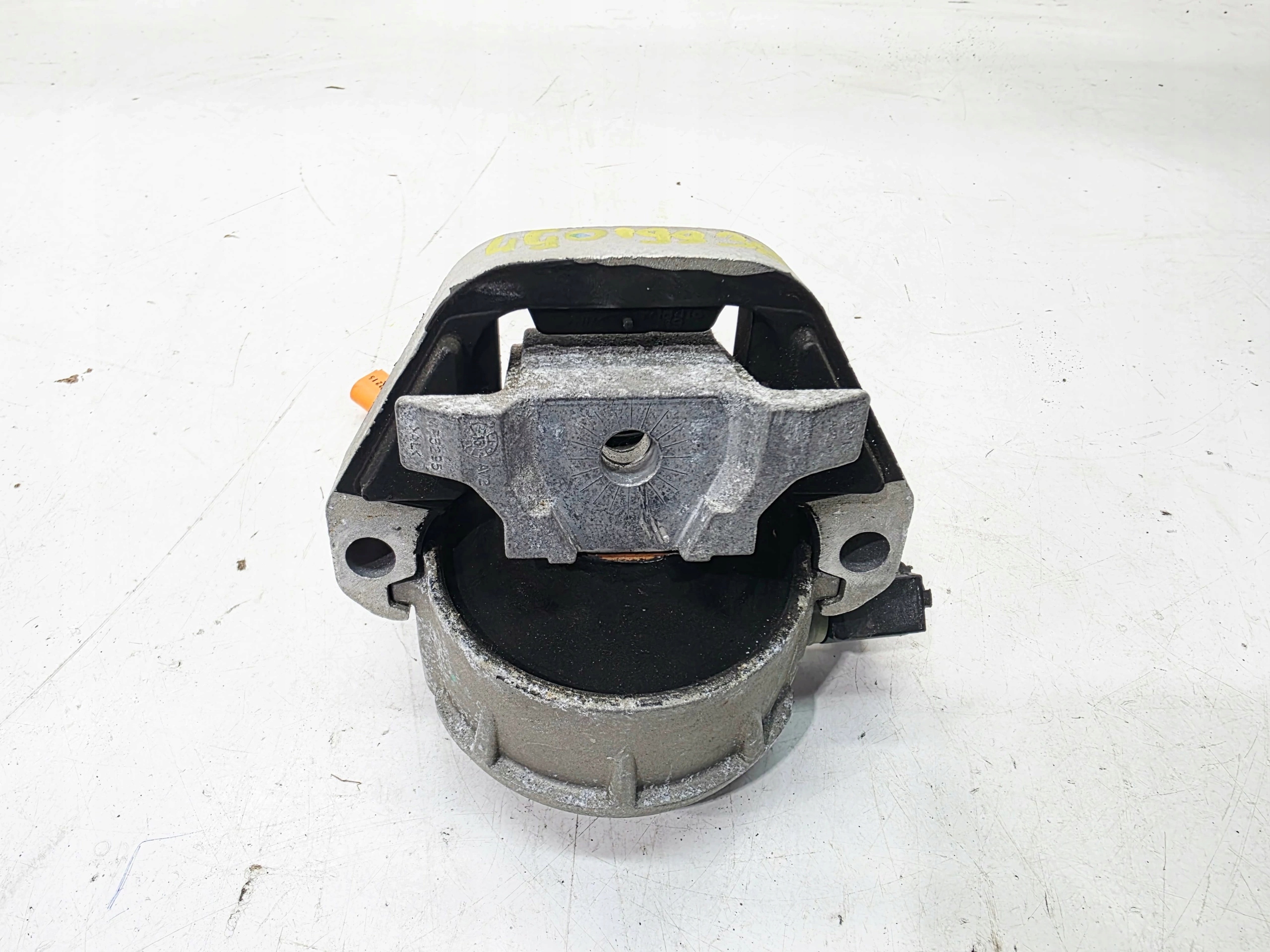engine mount Z with the sensor AUDI A6 C7 A7 3.0 TFSI 4G0199381LE