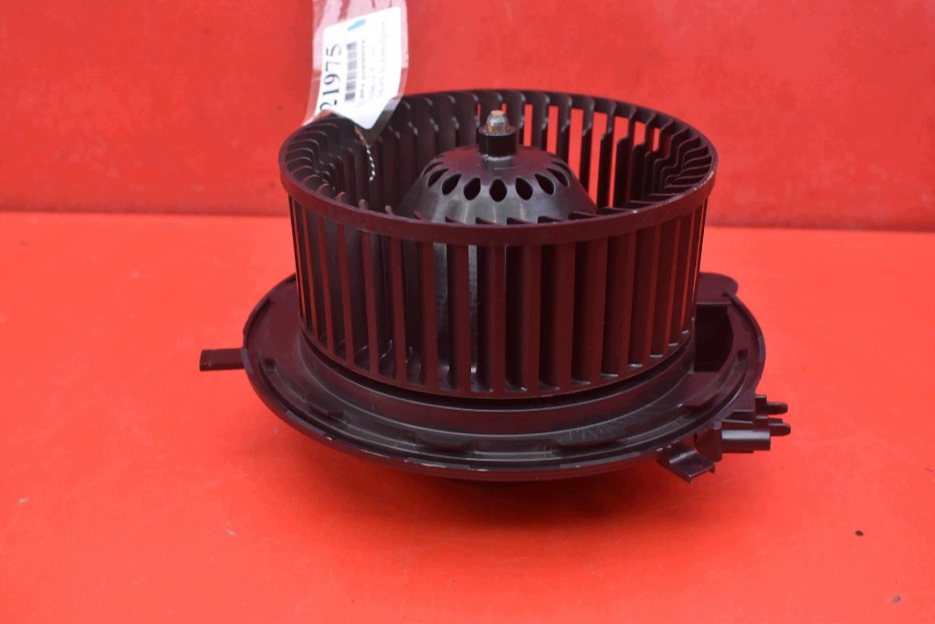 DMUCHAWA Lüfter des lüfters EU 8WB819015 SKODA OCTAVIA 4 IV 19