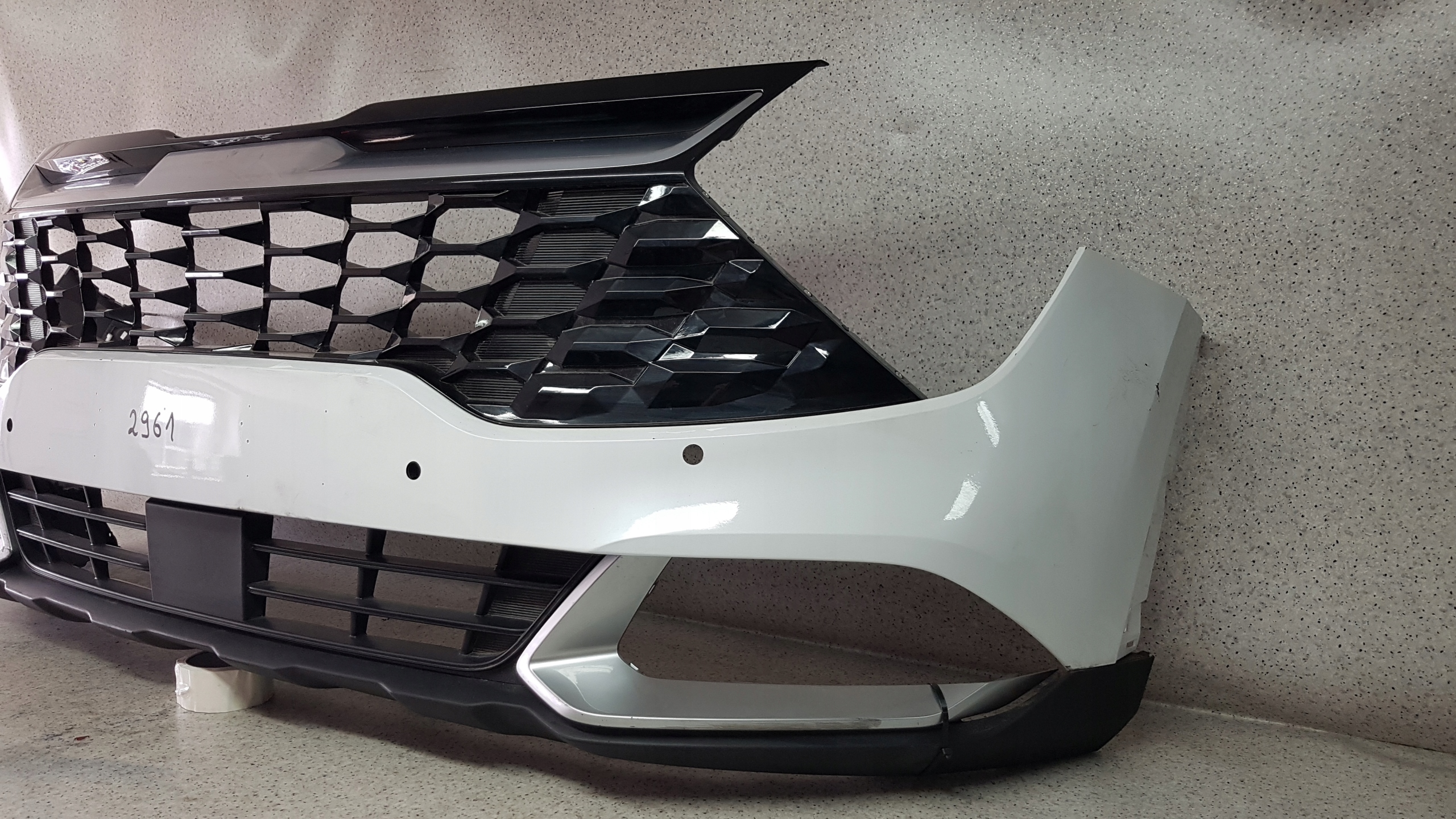 KIA SPORTAGE 5 V 2021 - bumper front 2961