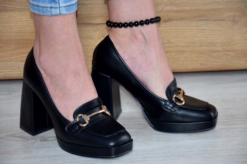 CUDNE DAMSKIE MOKASYNY NA PLATFORMIE EKO SKÓRA WYJĄTKOIWE MODNE CZÓŁENKA # Model SWEET SHOES PLATFORMA CZARNA