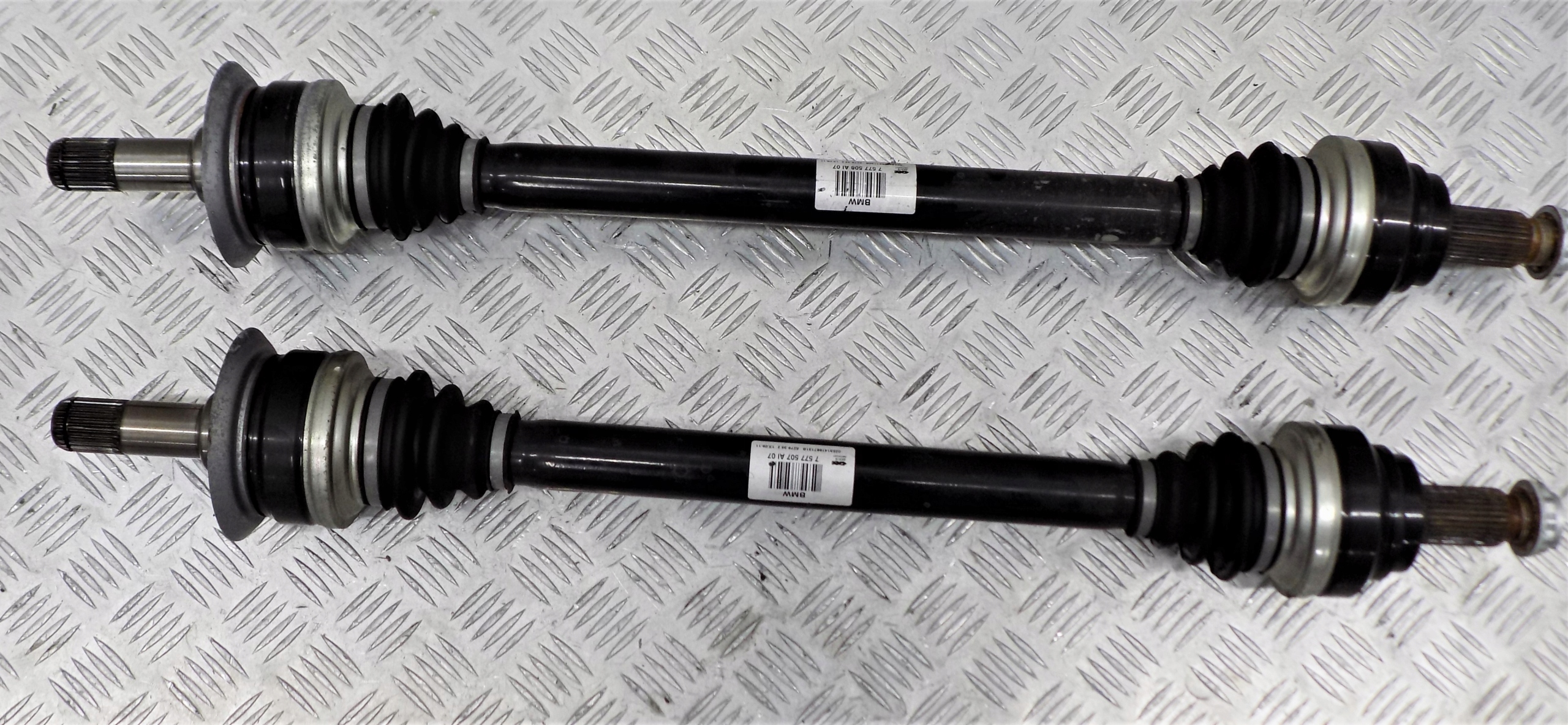 BMW F06 F07 semi-axis left 7577507