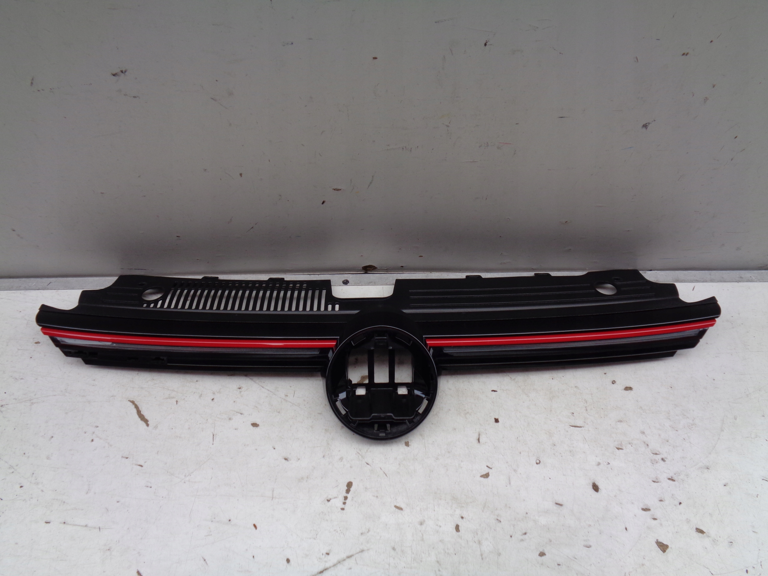 VW Golf V Kühlergrill FRONTGRILL Kühlergitter - Thumbnail 1