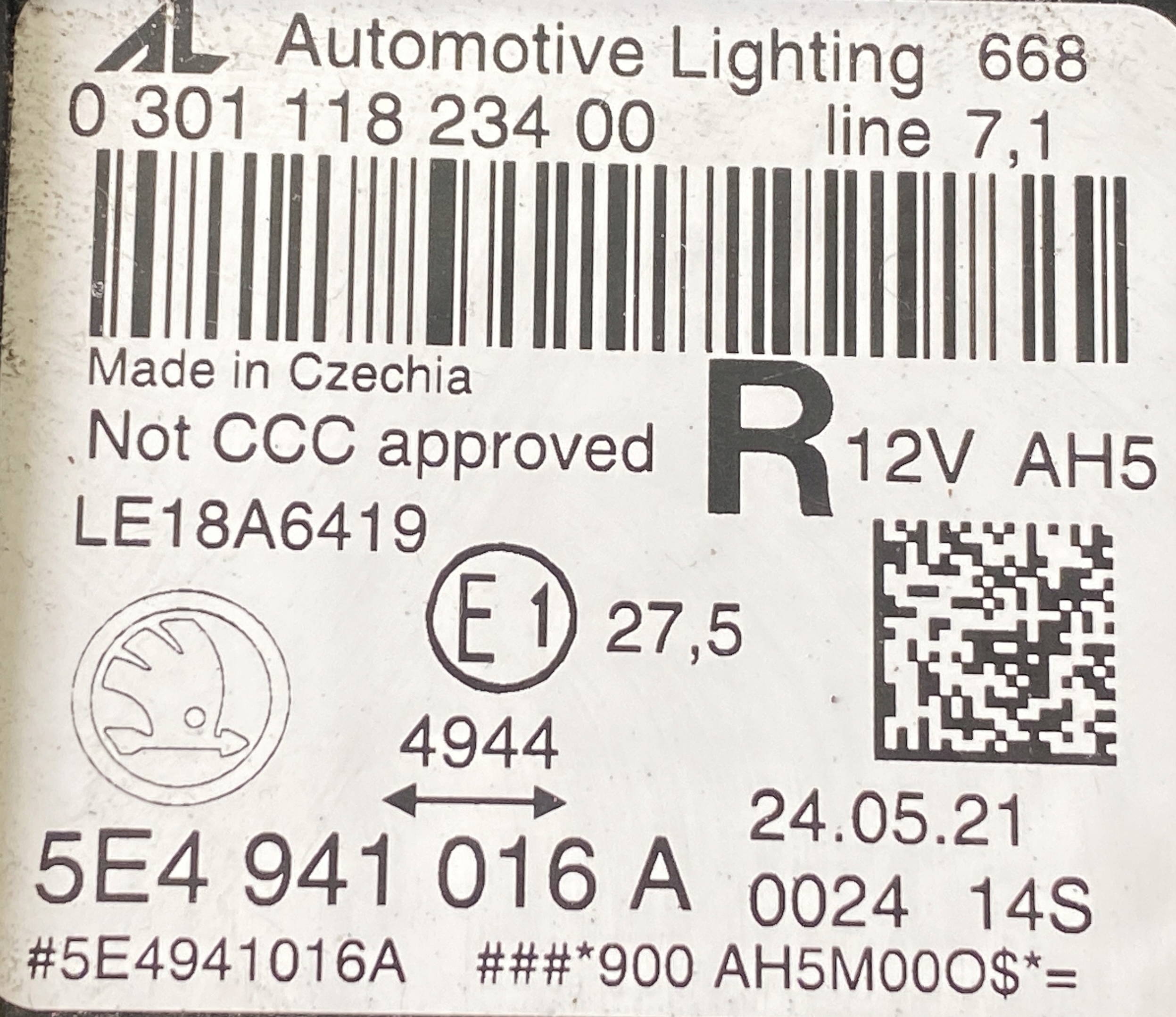 SKODA OCTAVIA IV light right FULL LED original