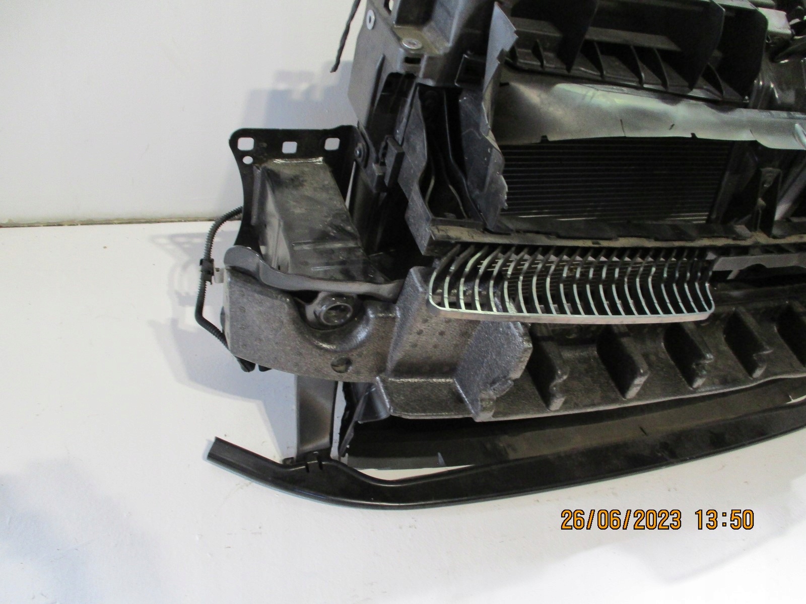 Pas przedni chłodnice VW TIGUAN II 5NA LIFT 1.5TSI Producent części Volkswagen OE