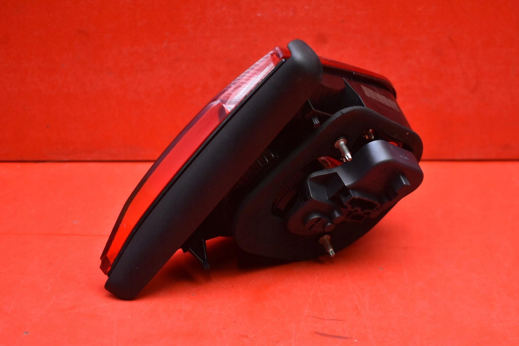light left rear part rear 5K0945093K VW GOLF 6 VI 5D HB 08-15