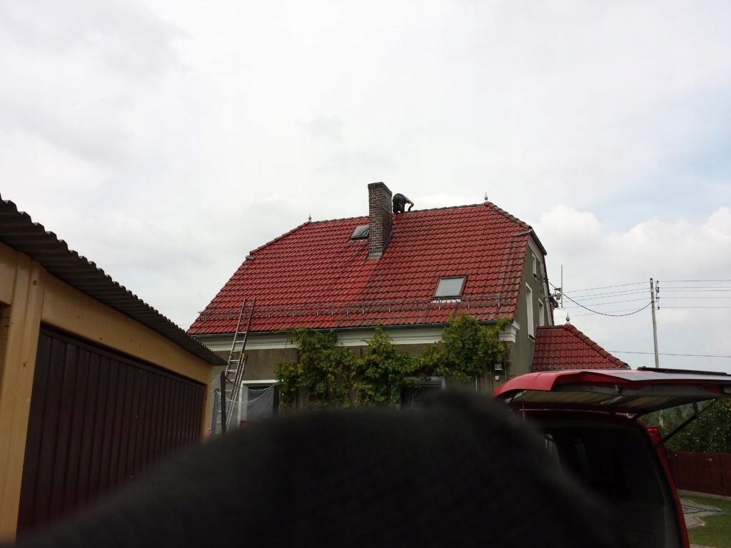 Farba do dachów dachu na dachówkę tynk beton Czerwony tlenkowy 5l Pojemność 5 l