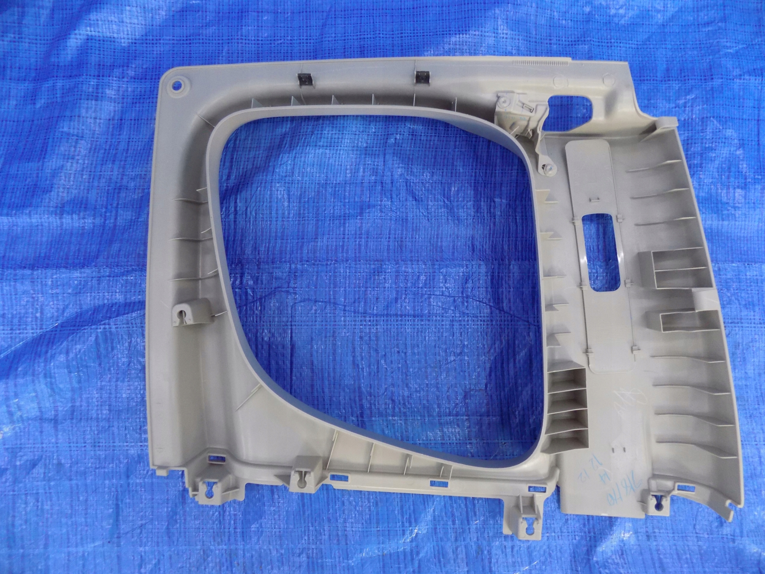 couverture montant MITSUBISHI L200 II 16-19R 2,4 DiD