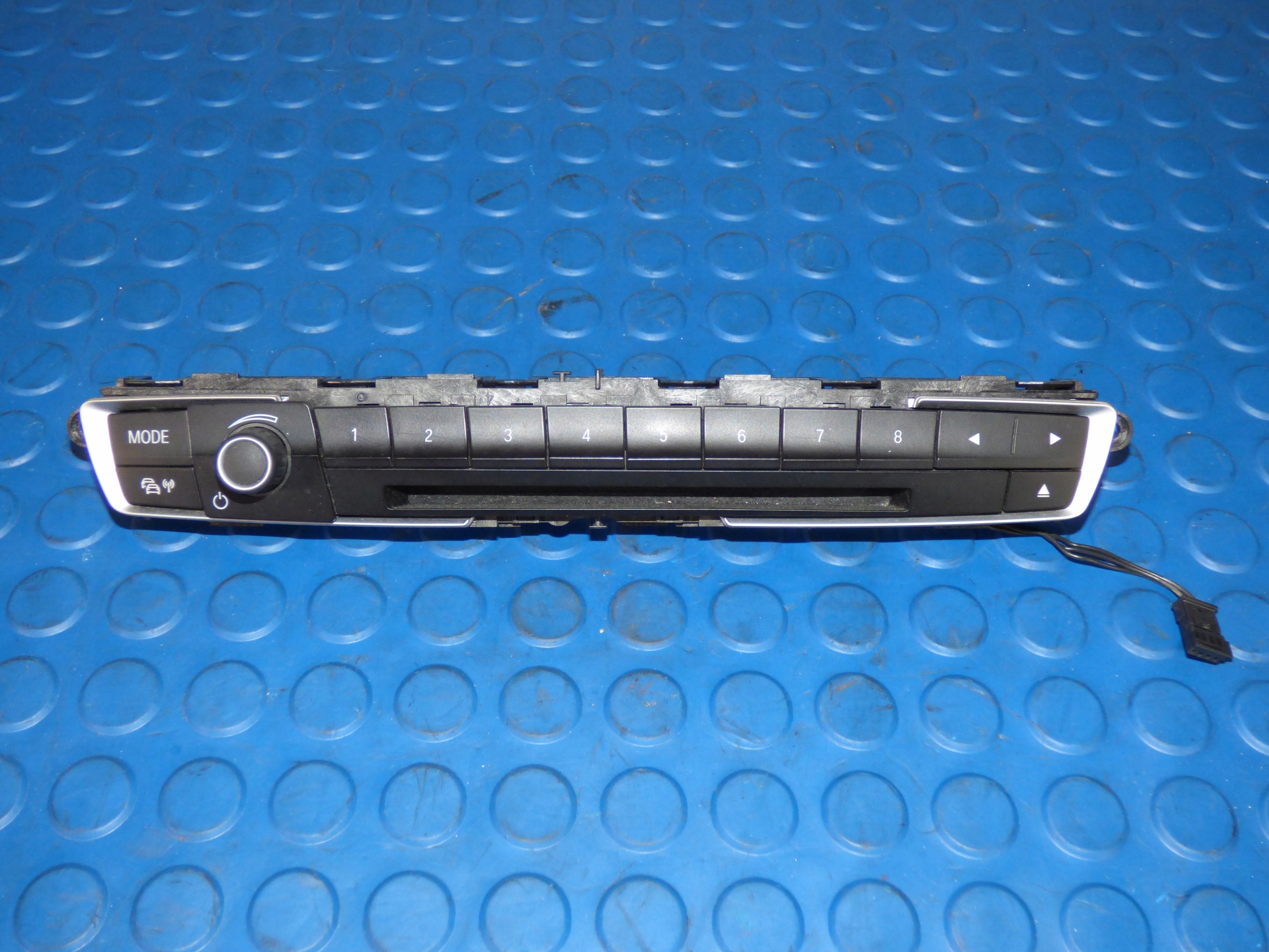 control panel 6814187-01 radia BMW 1 F20