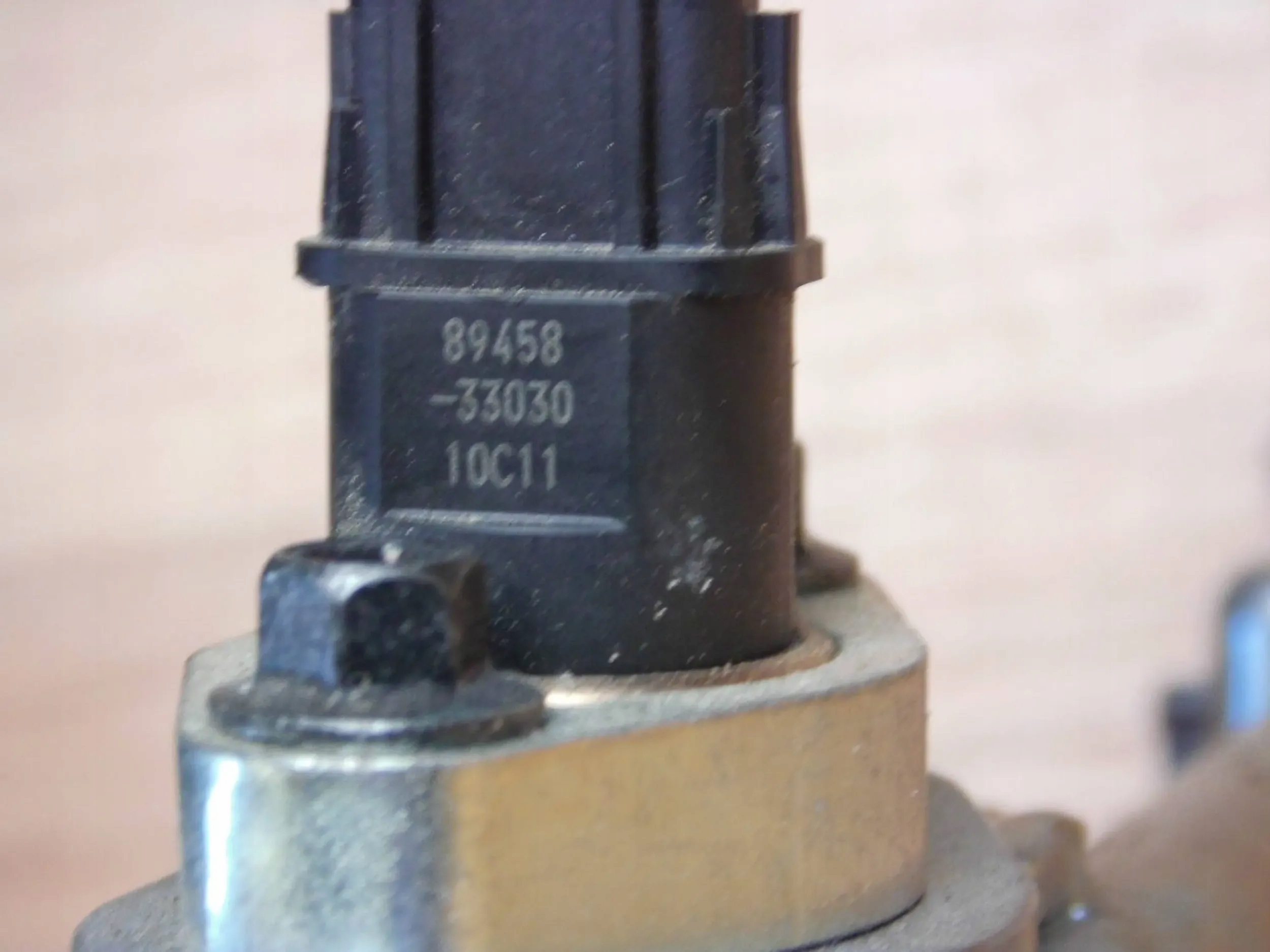 Toyota Corolla E21 2.0 HYBRID Rampe injection 89458-33030