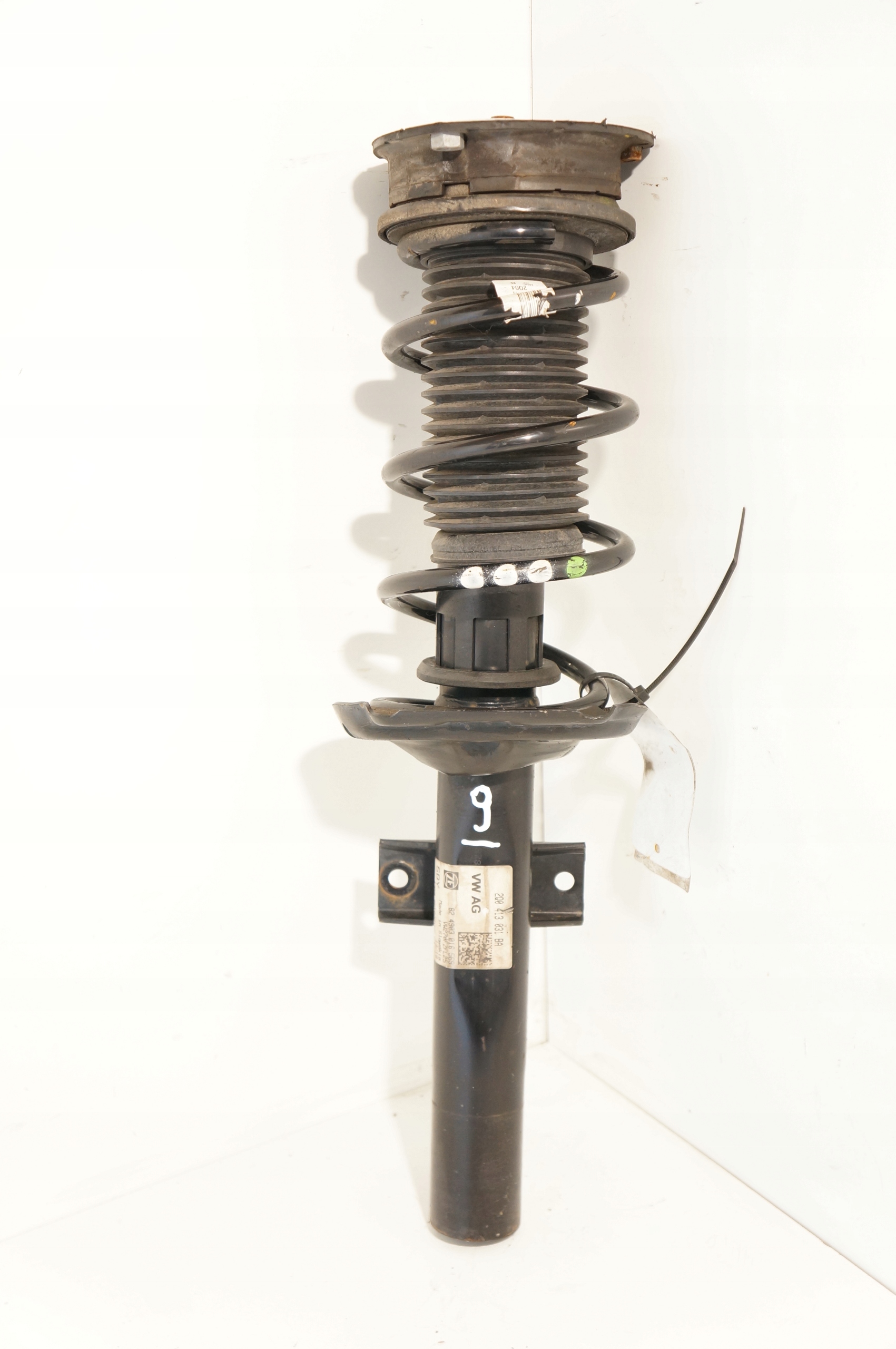 MCPERSON shock absorber left front IBIZA V POLO 1,0 2Q0413031BA