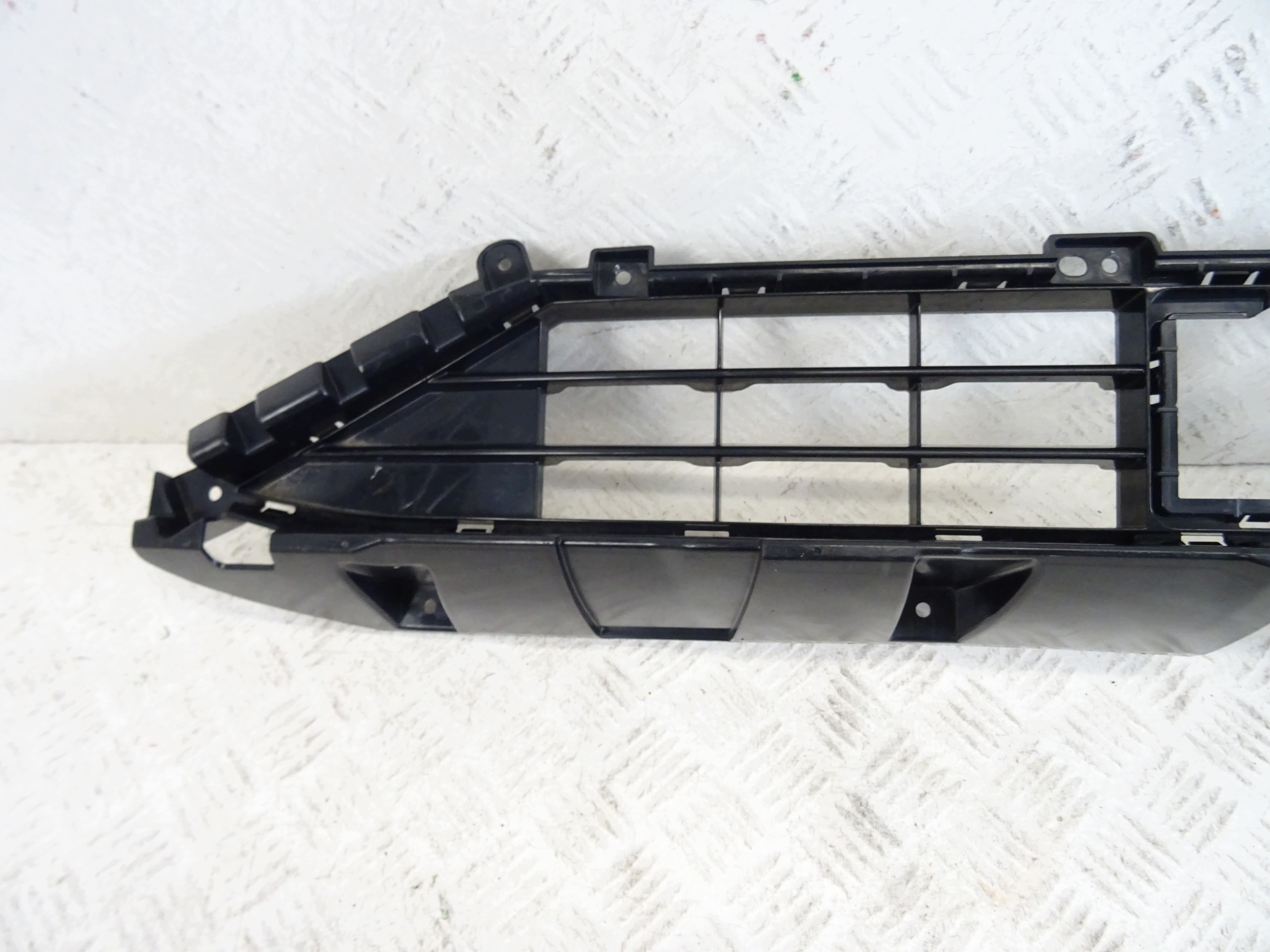 grid of a bumper front MG HS II 11407755