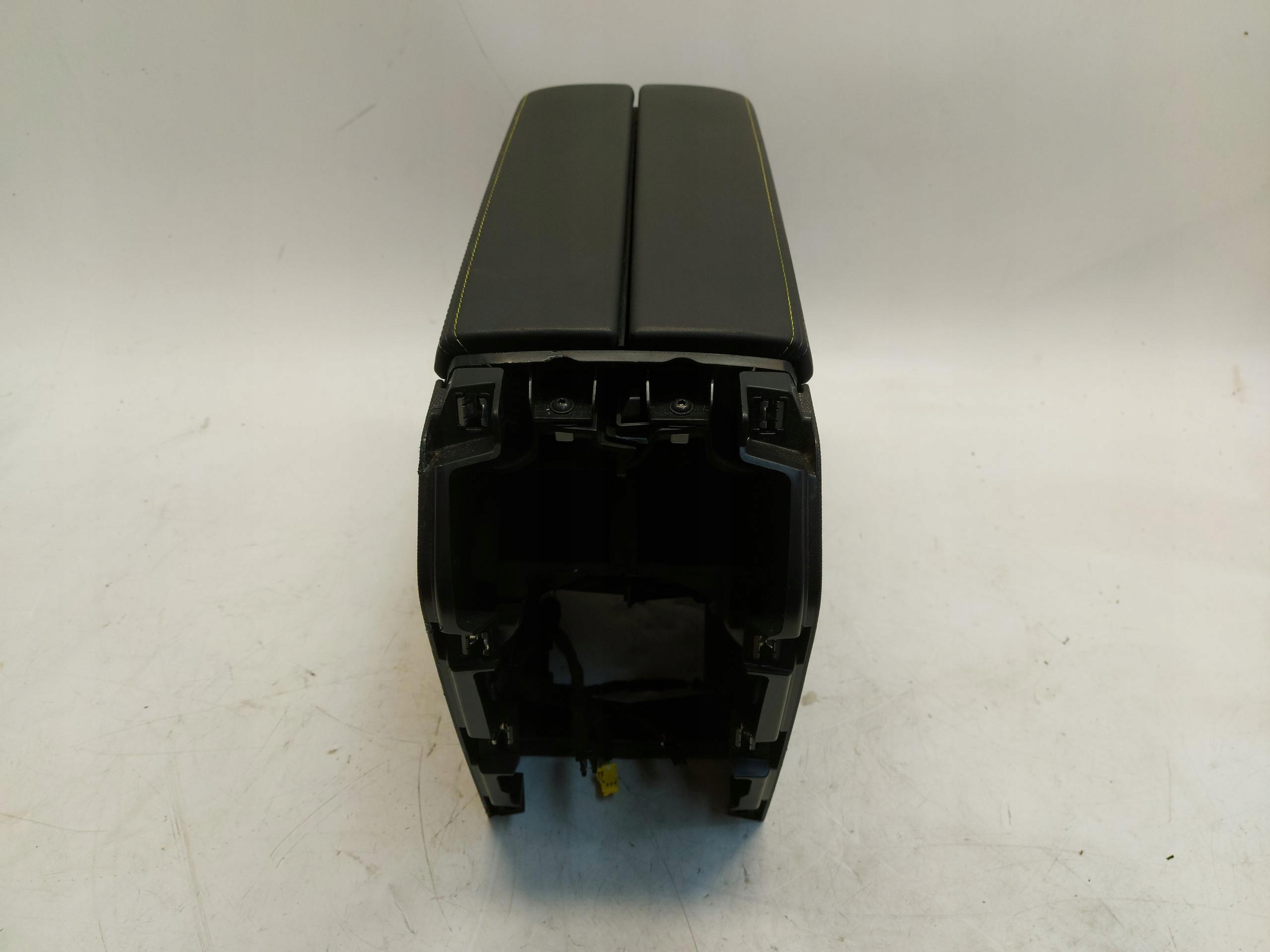 Peugeot 408 GT P54 TUNEL central armrest