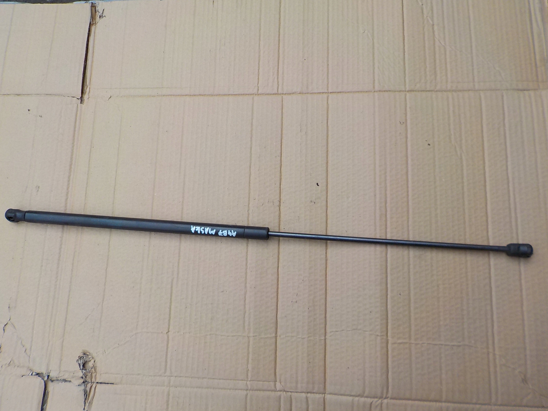 damper bonnets audi a4 b7 2006r