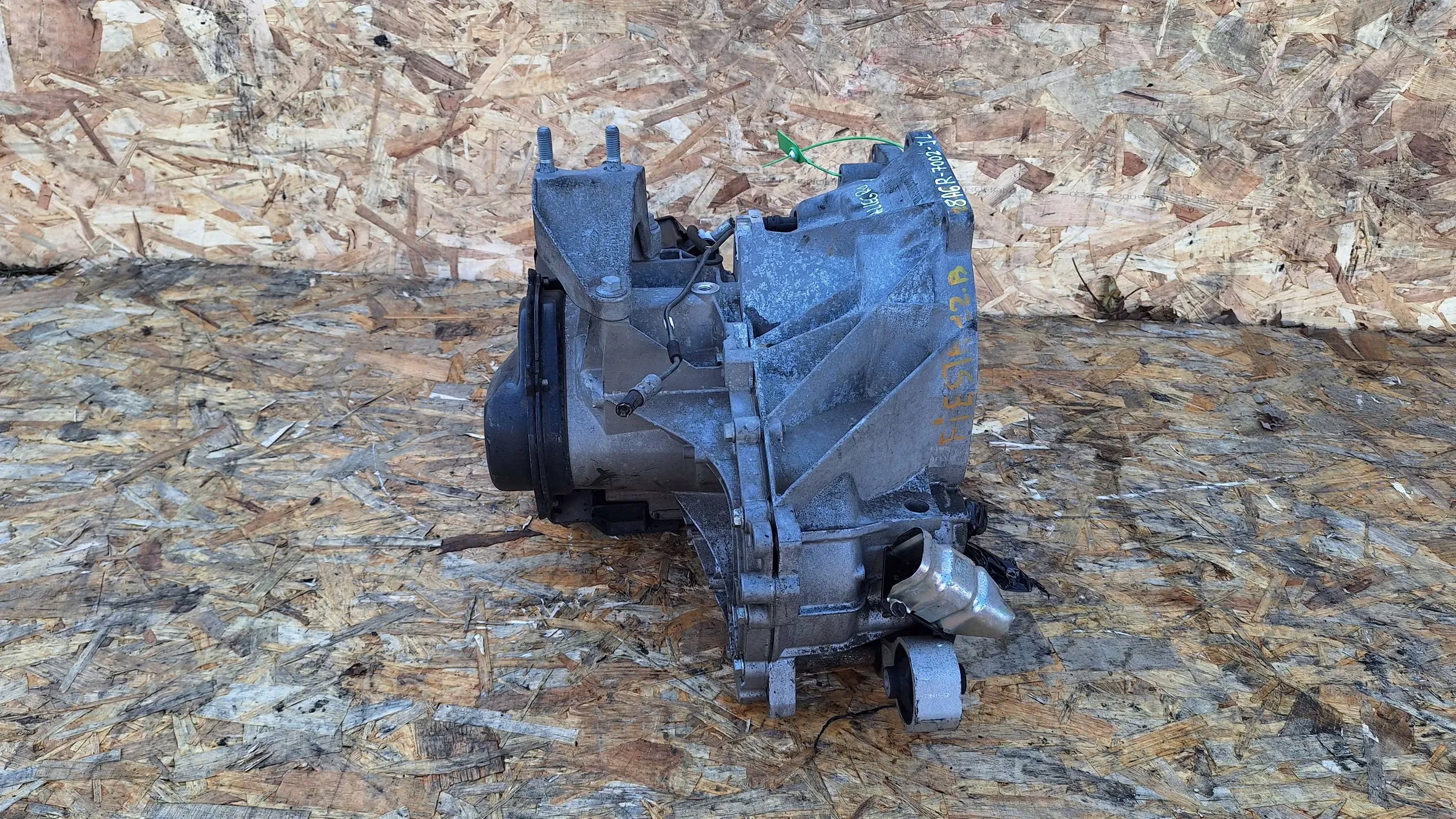 GETRIEBE 8A6R-7002-JL FORD FIESTA MK7 1.25