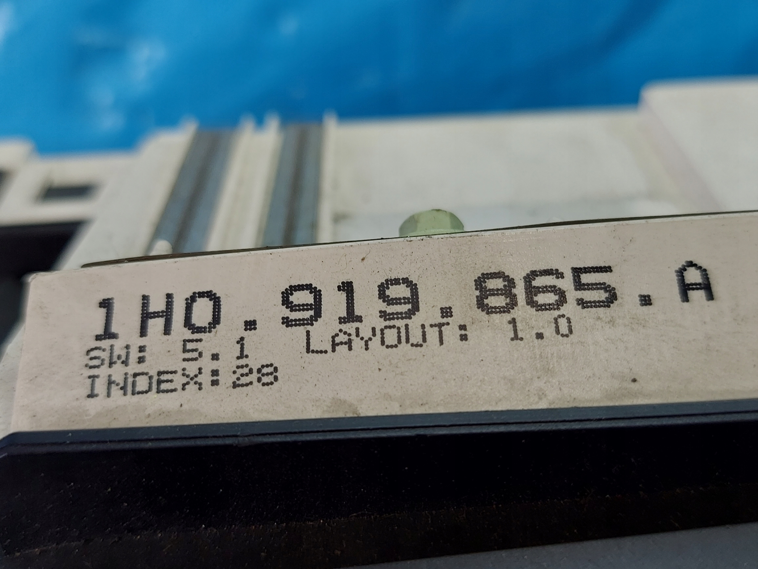 dials clock GOLF III 1.6 B 1H0919865A