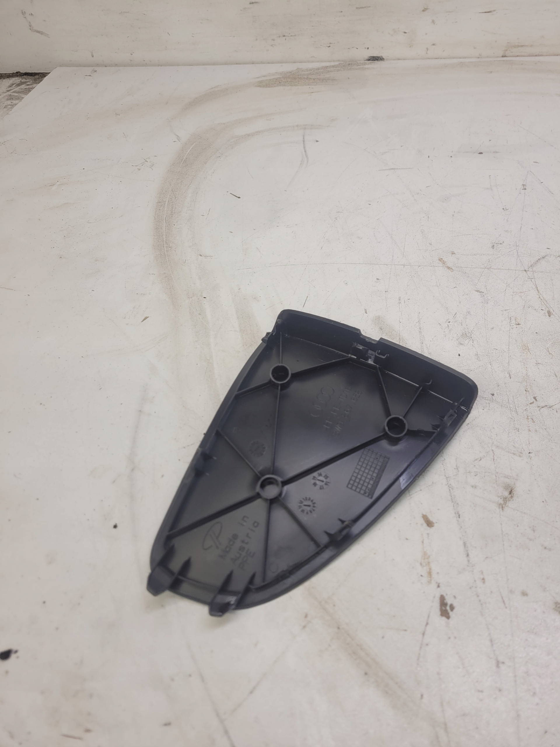 spoiler bonnet boot AUDI A4 B9 8W9867658